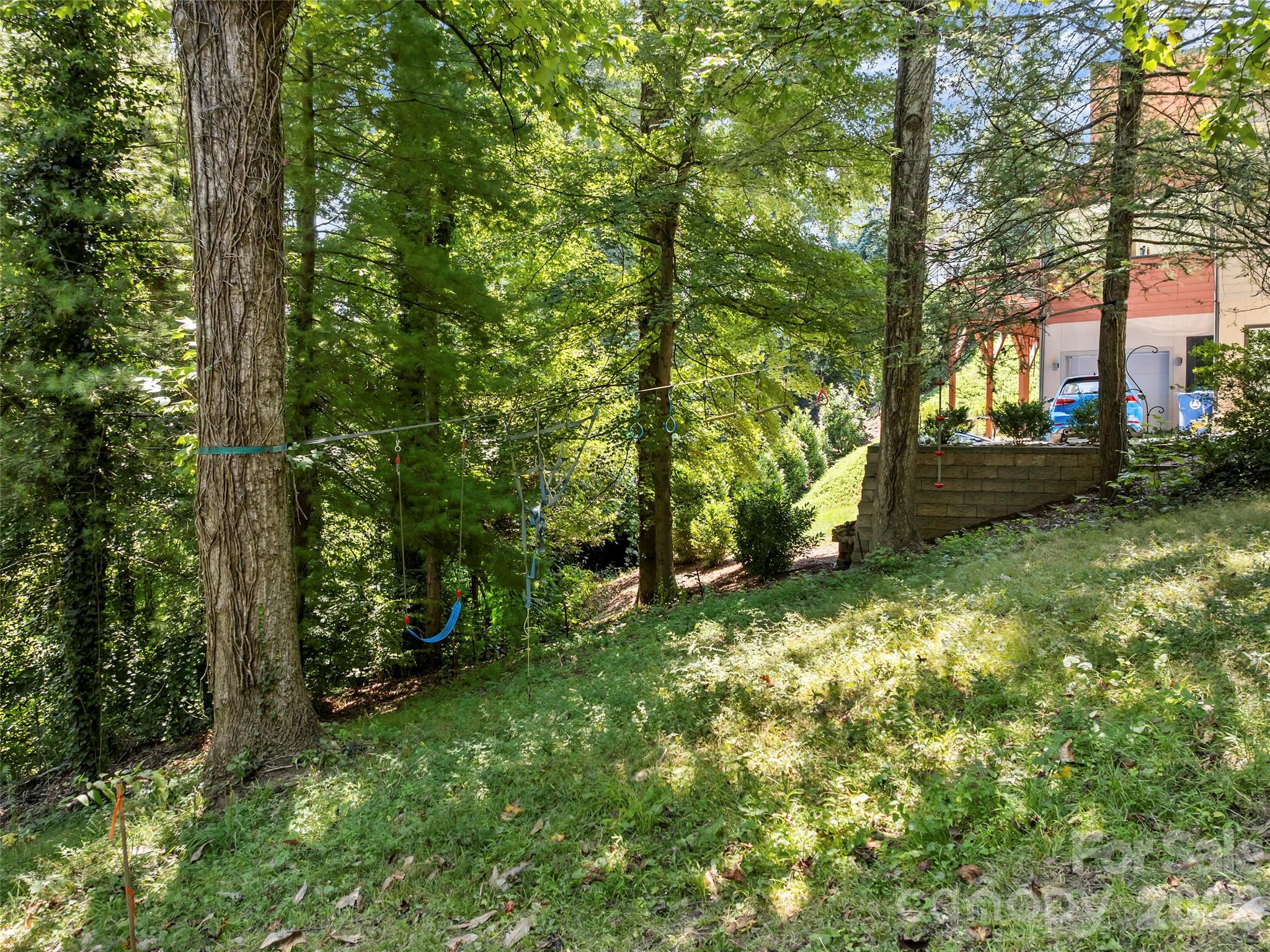 1 Kenilworth Road — Asheville