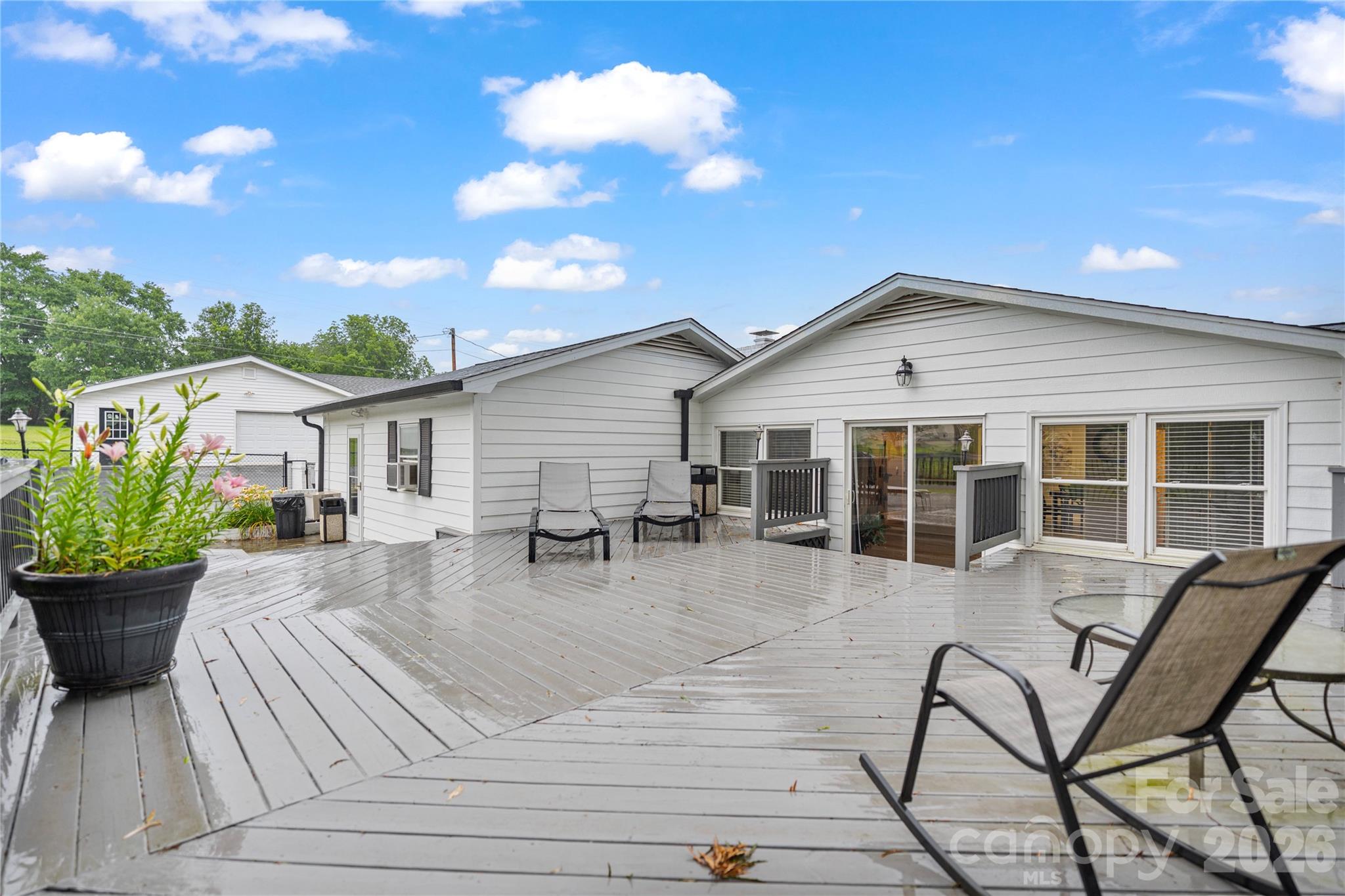 2524 Griffith Road — Monroe