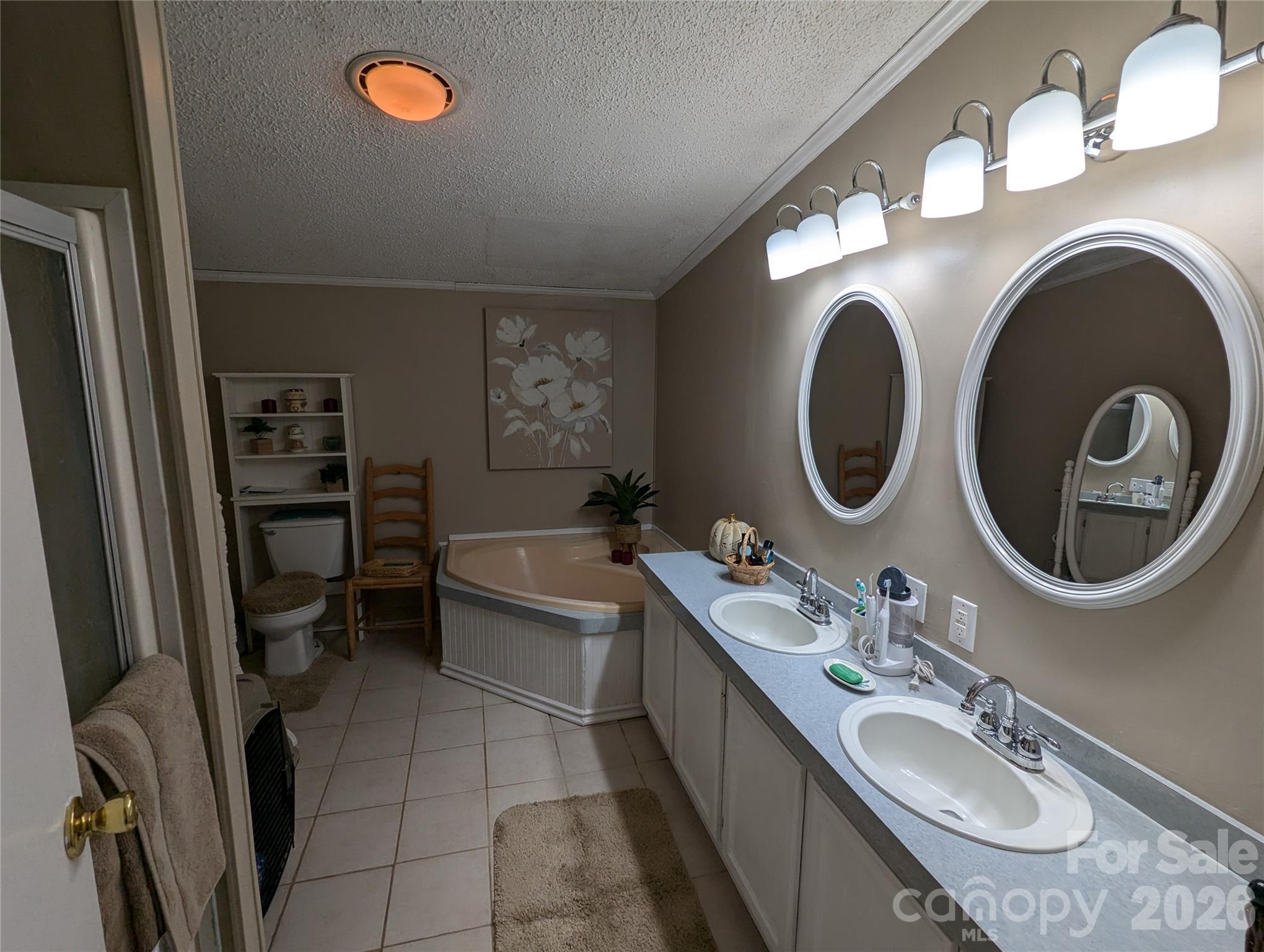 6846 Potter Road — Matthews