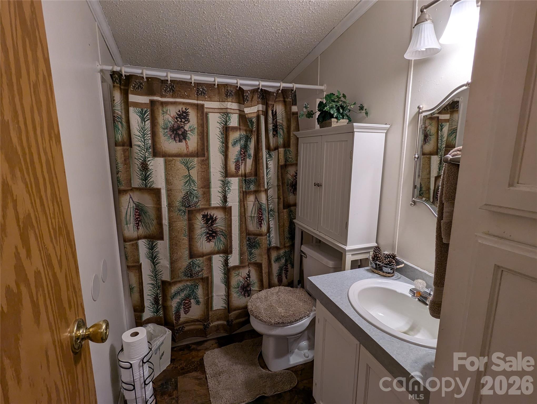 6846 Potter Road — Matthews
