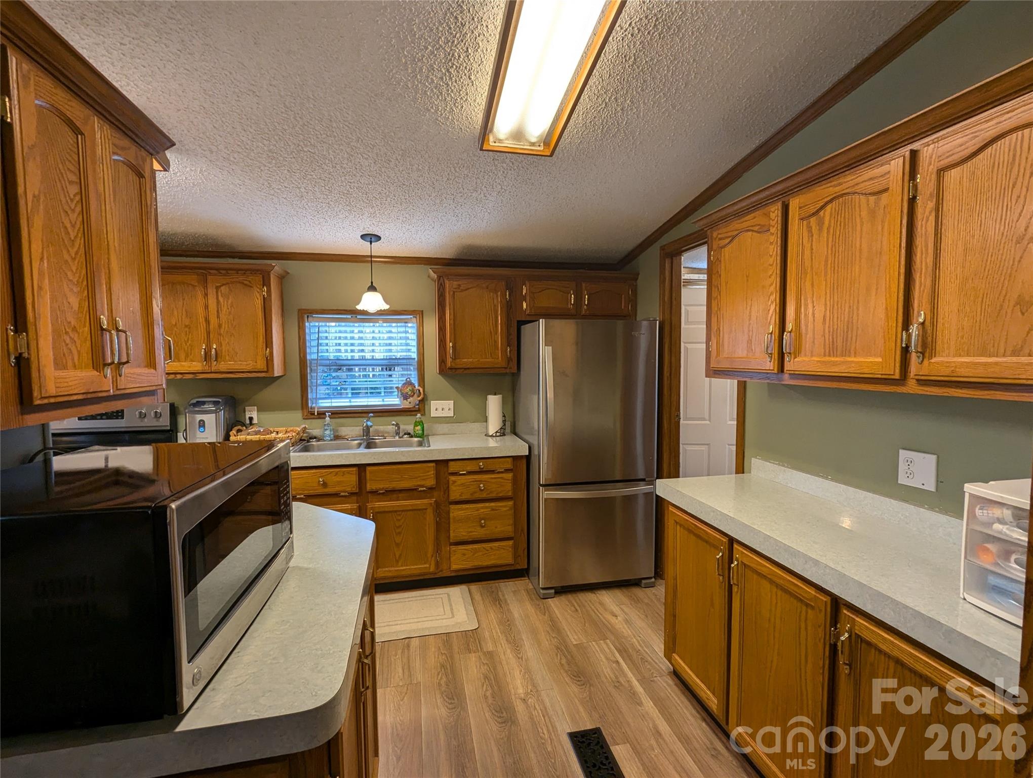 6846 Potter Road — Matthews