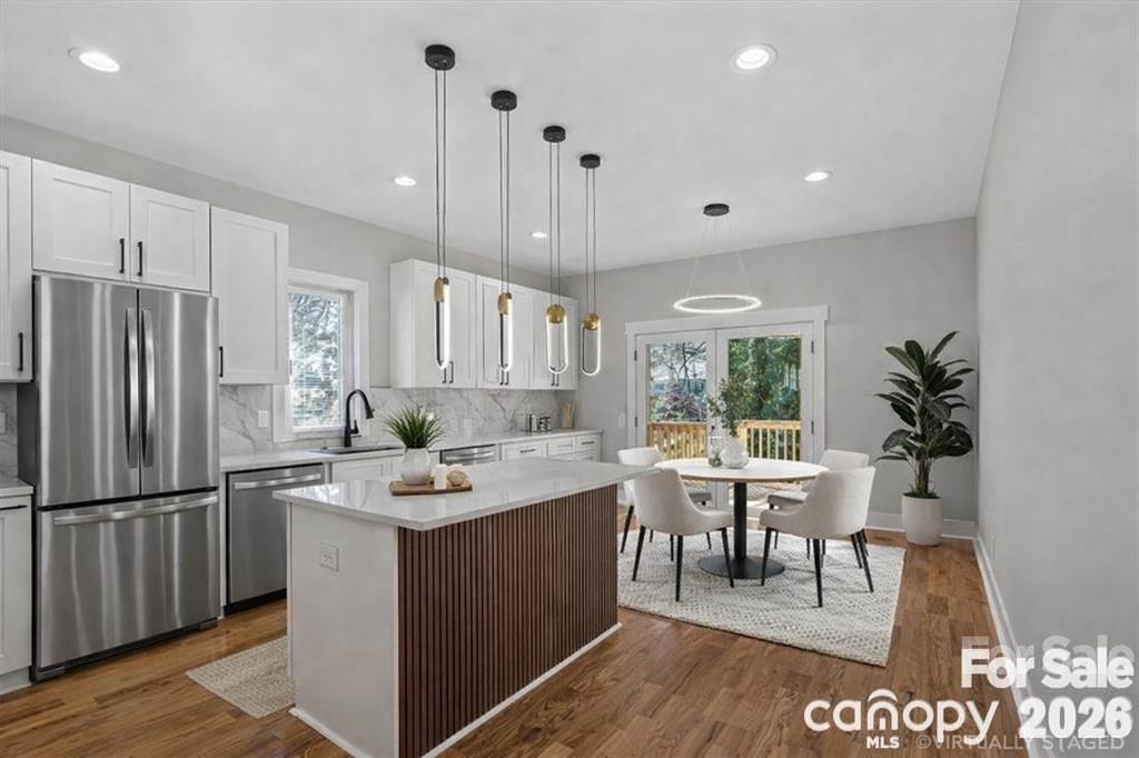 543 30th Avenue NW — Hickory