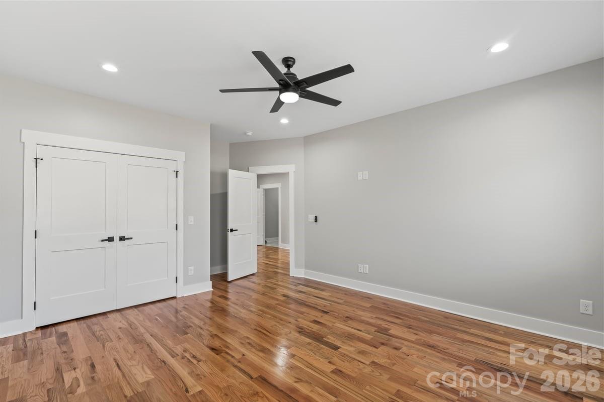 543 30th Avenue NW — Hickory