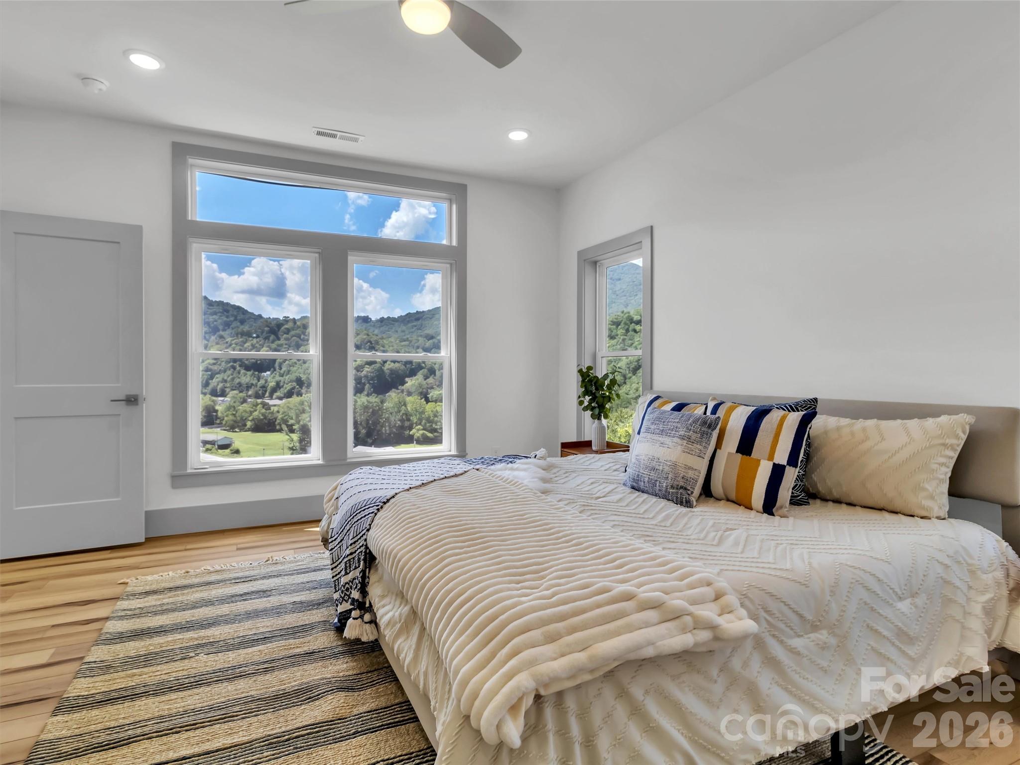 185 Kadire Drive — Waynesville