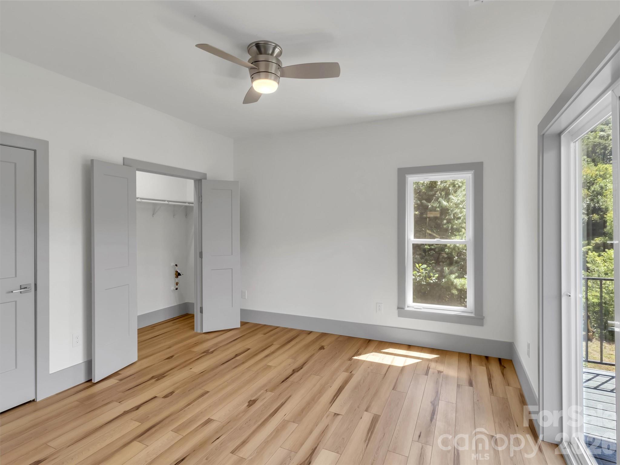 185 Kadire Drive — Waynesville