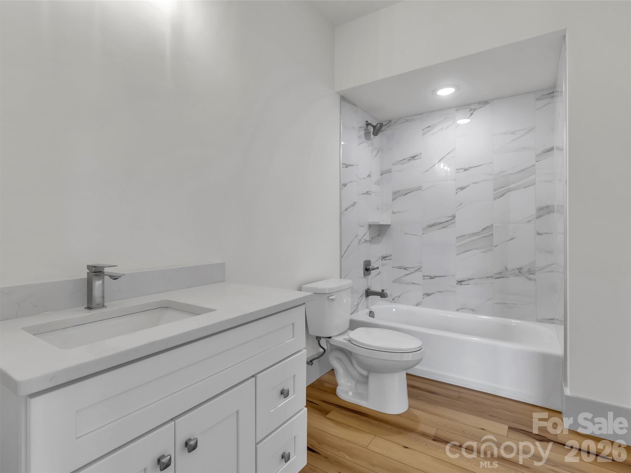 185 Kadire Drive — Waynesville