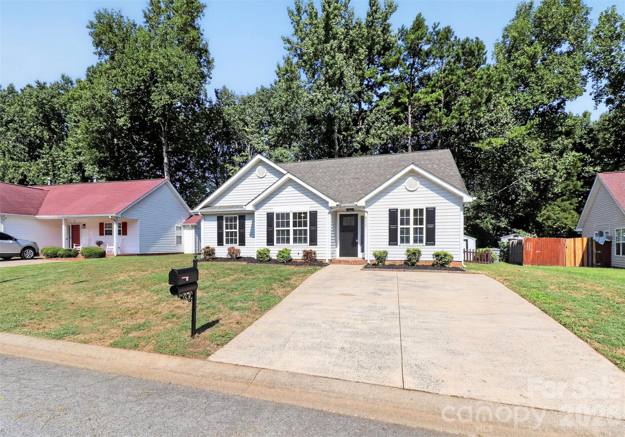 6111 Country Walk Drive — Charlotte