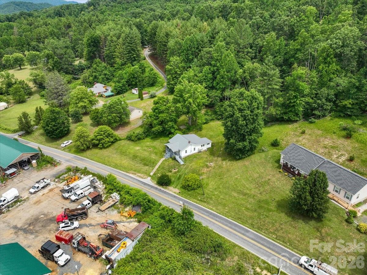 659 Newdale Church Road — Burnsville