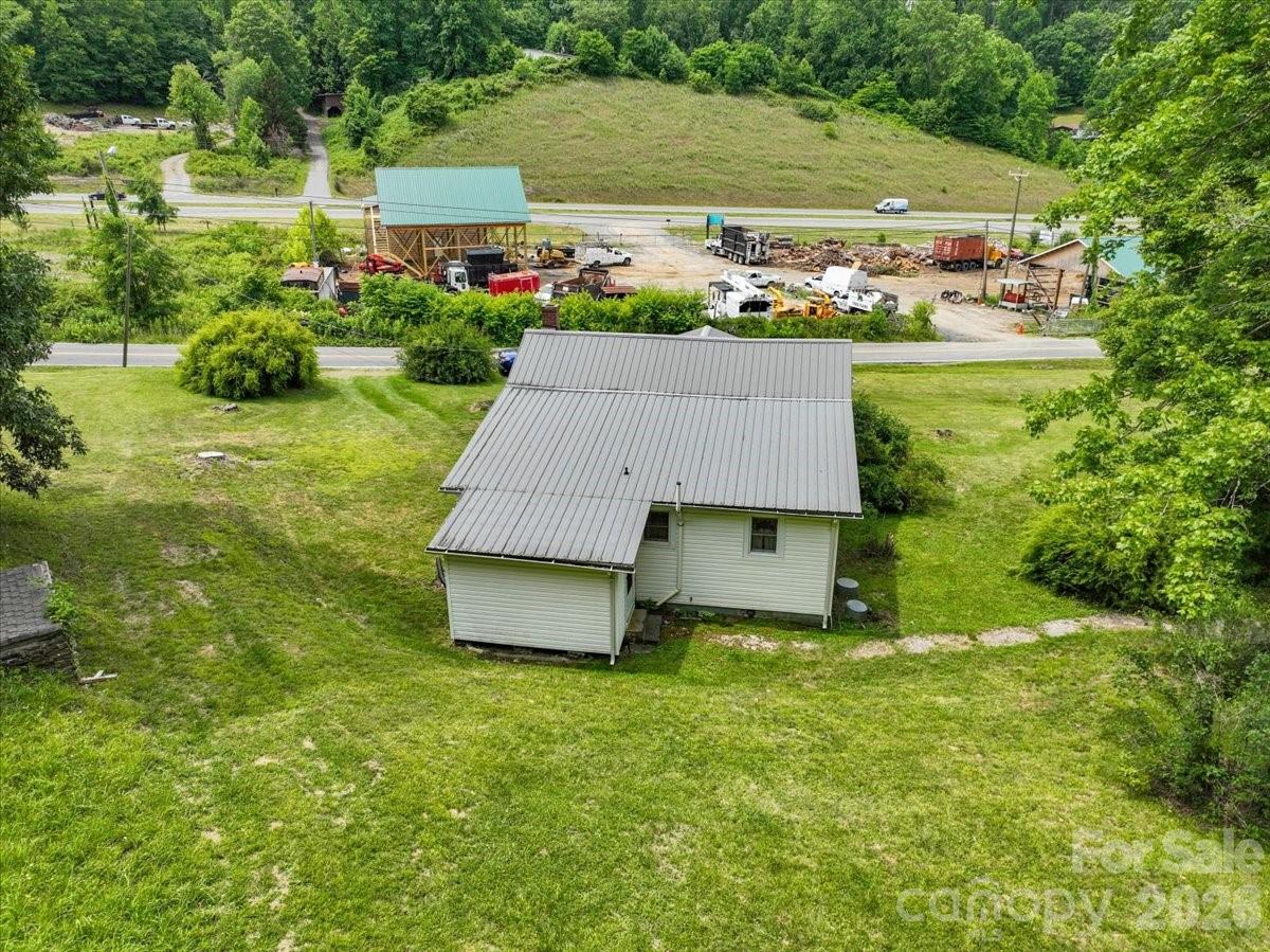 659 Newdale Church Road — Burnsville