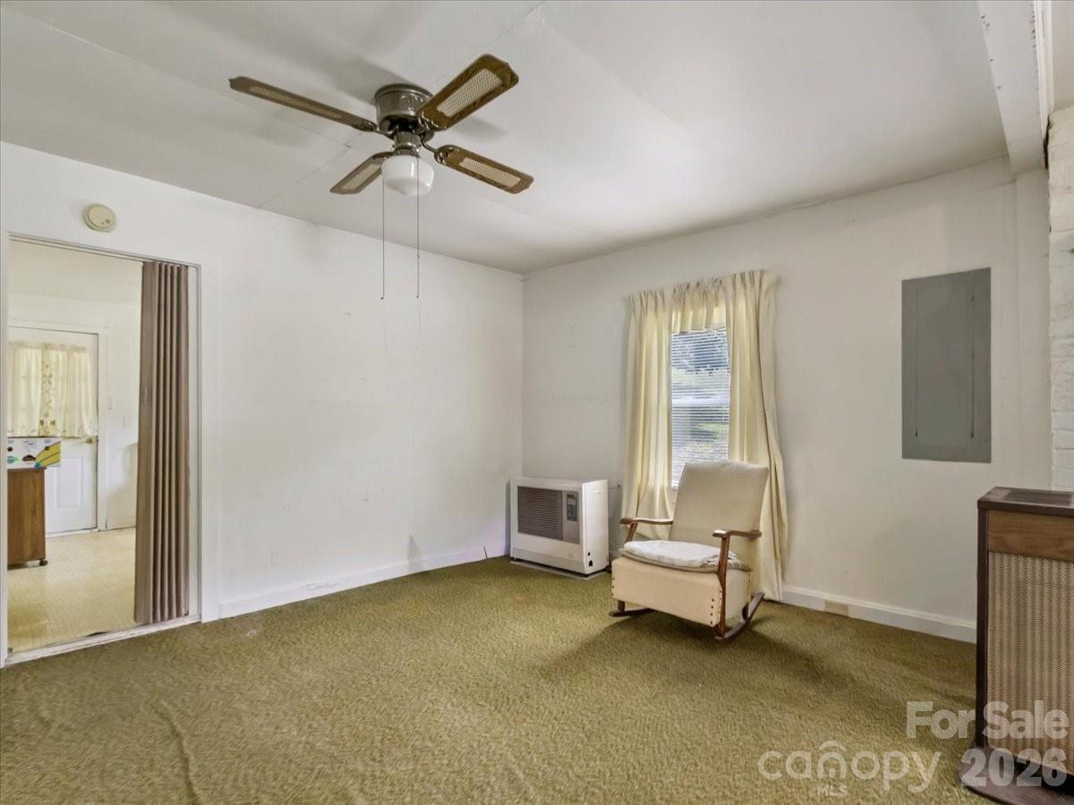 659 Newdale Church Road — Burnsville