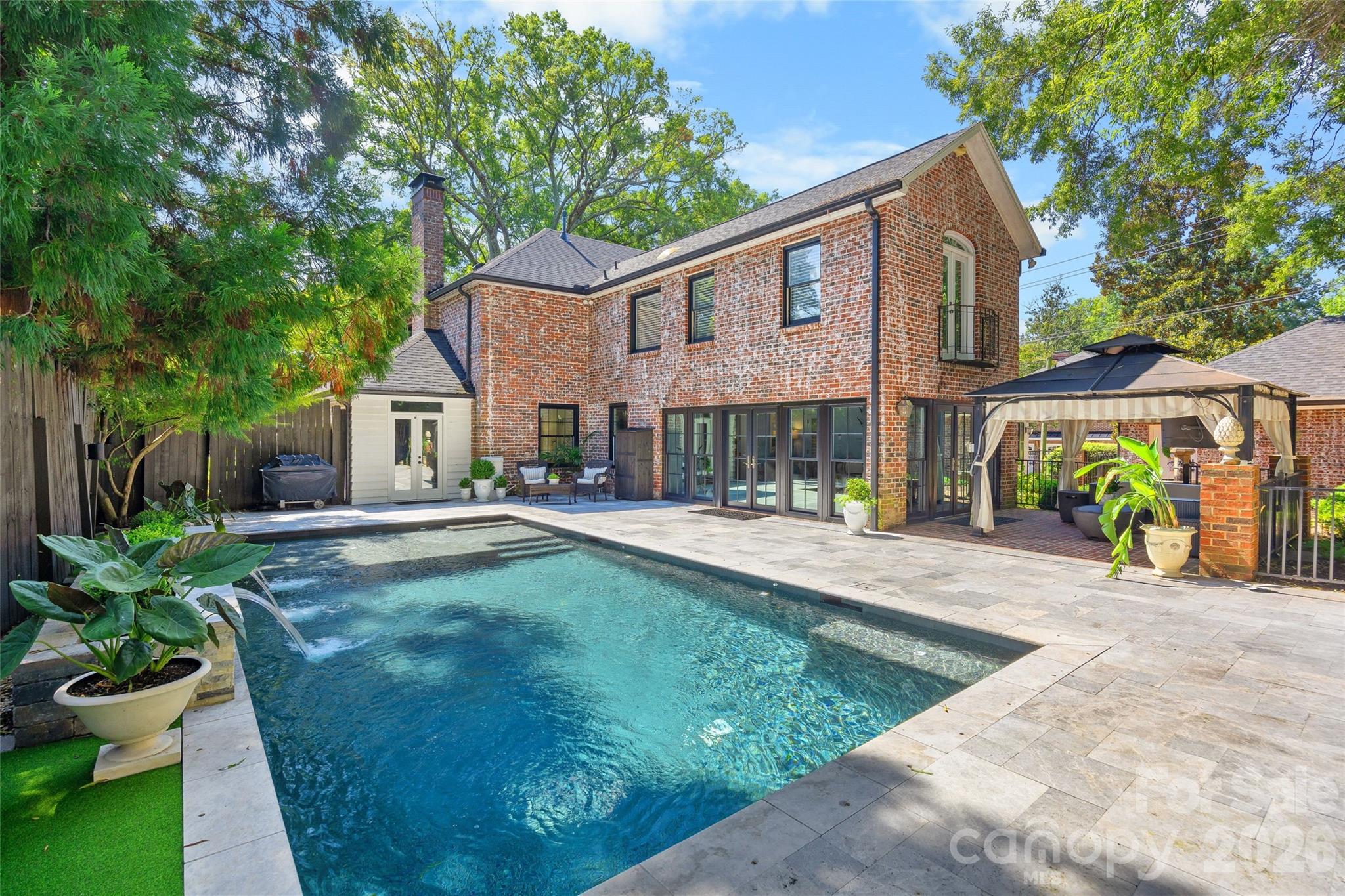 1838 S Wendover Road — Charlotte