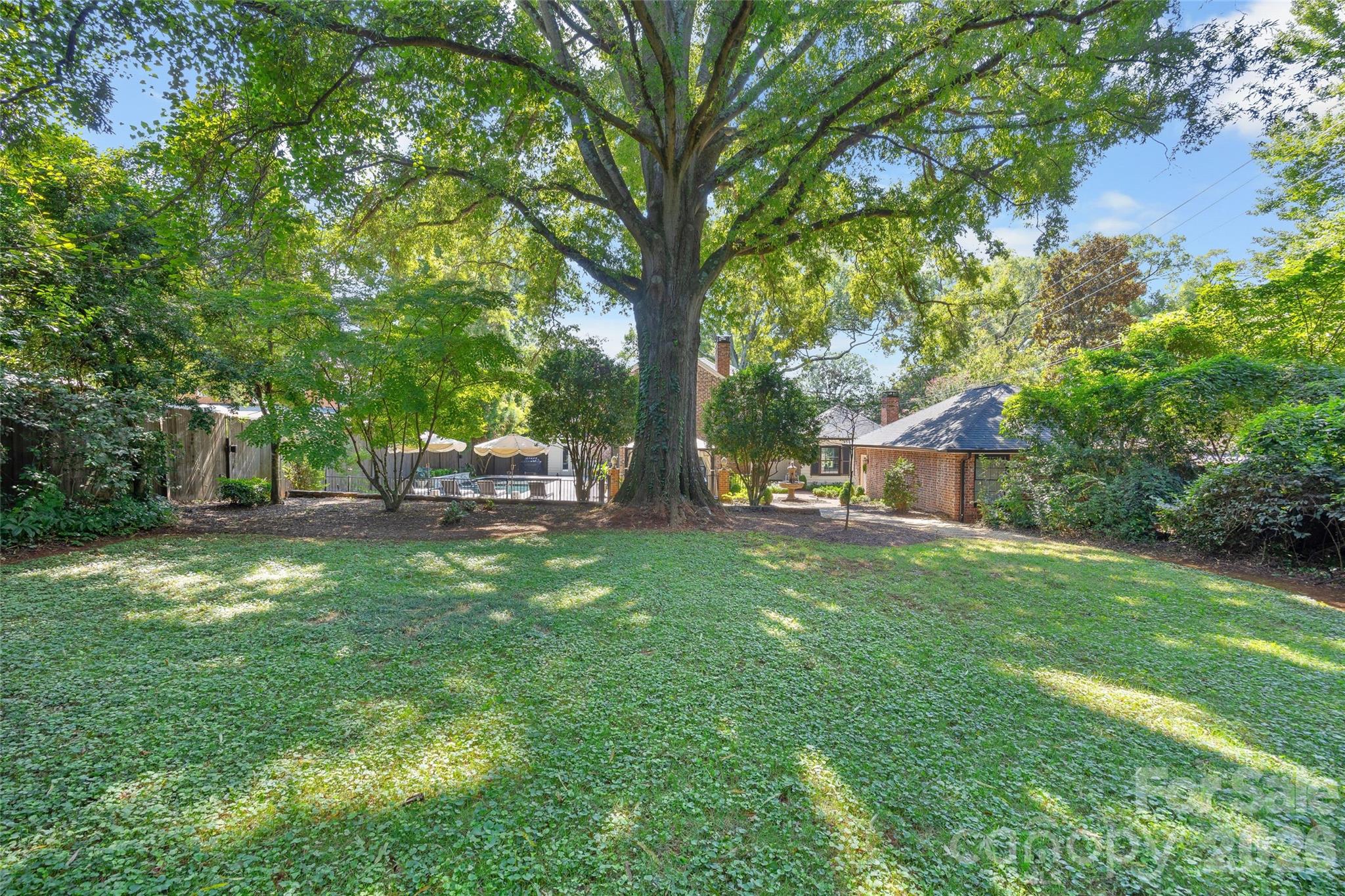 1838 S Wendover Road — Charlotte