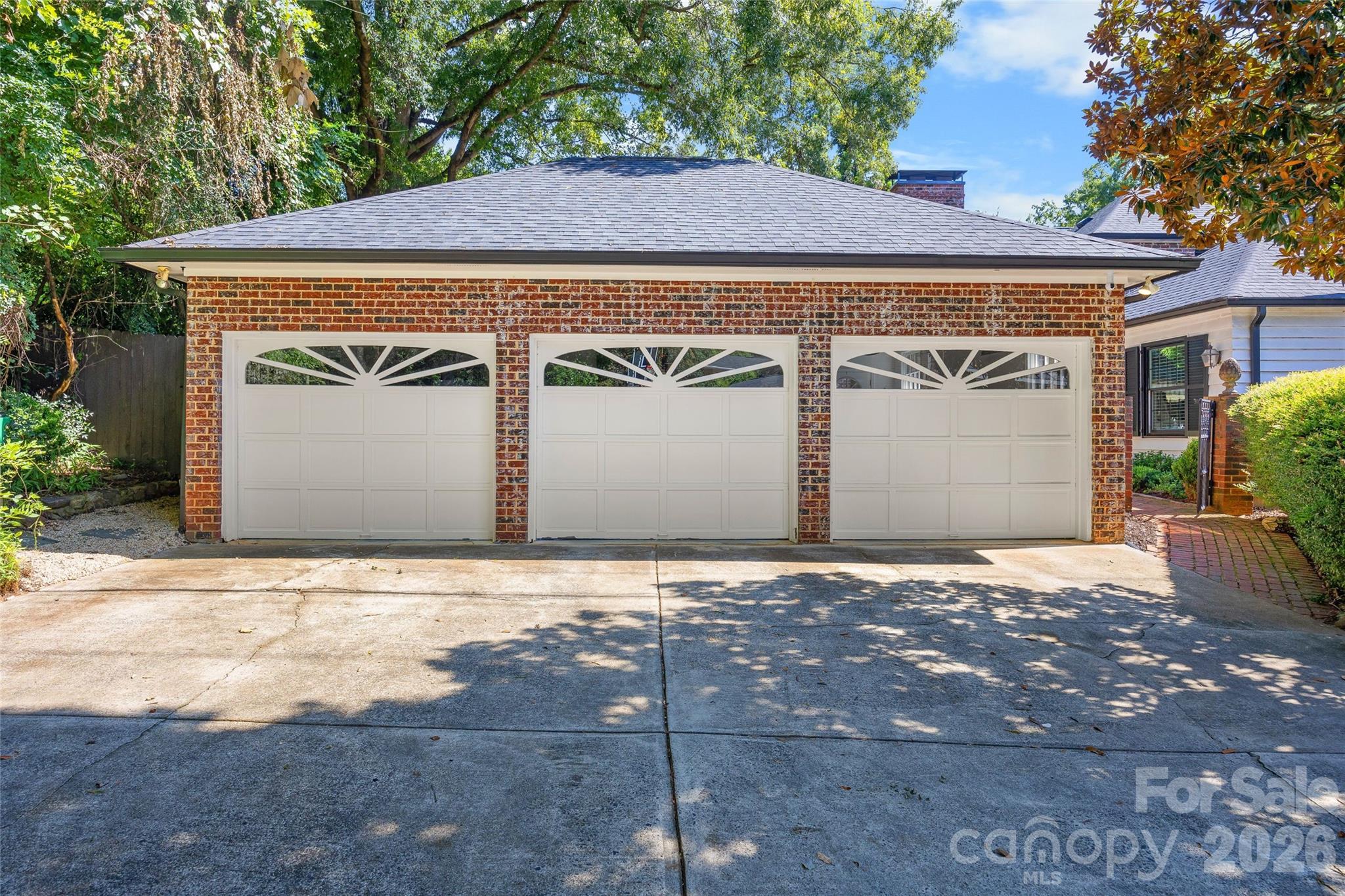 1838 S Wendover Road — Charlotte
