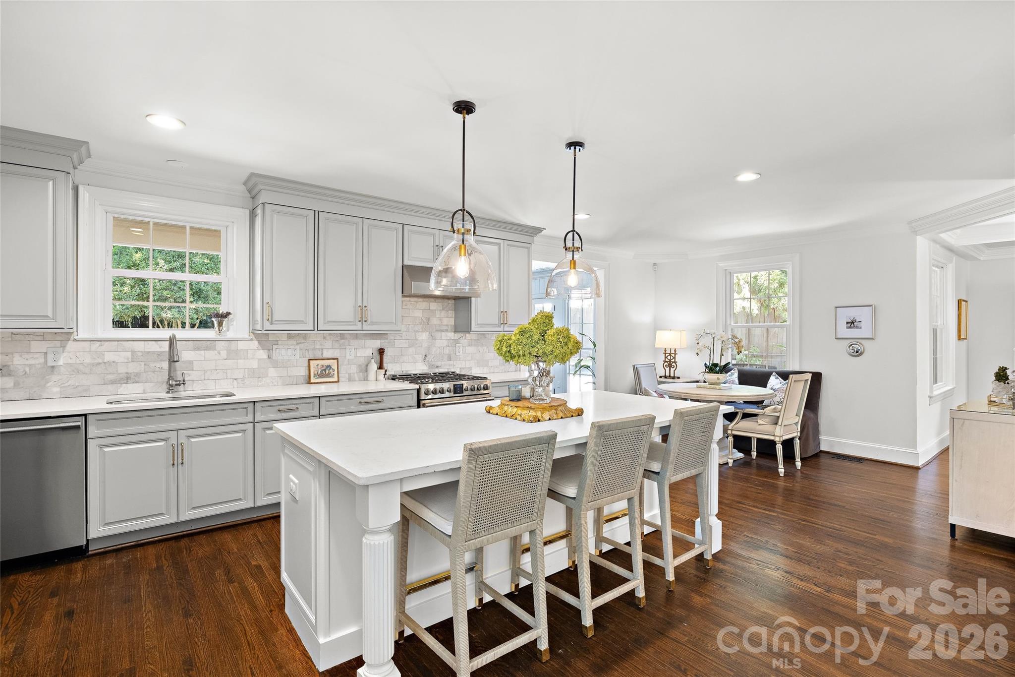1838 S Wendover Road — Charlotte