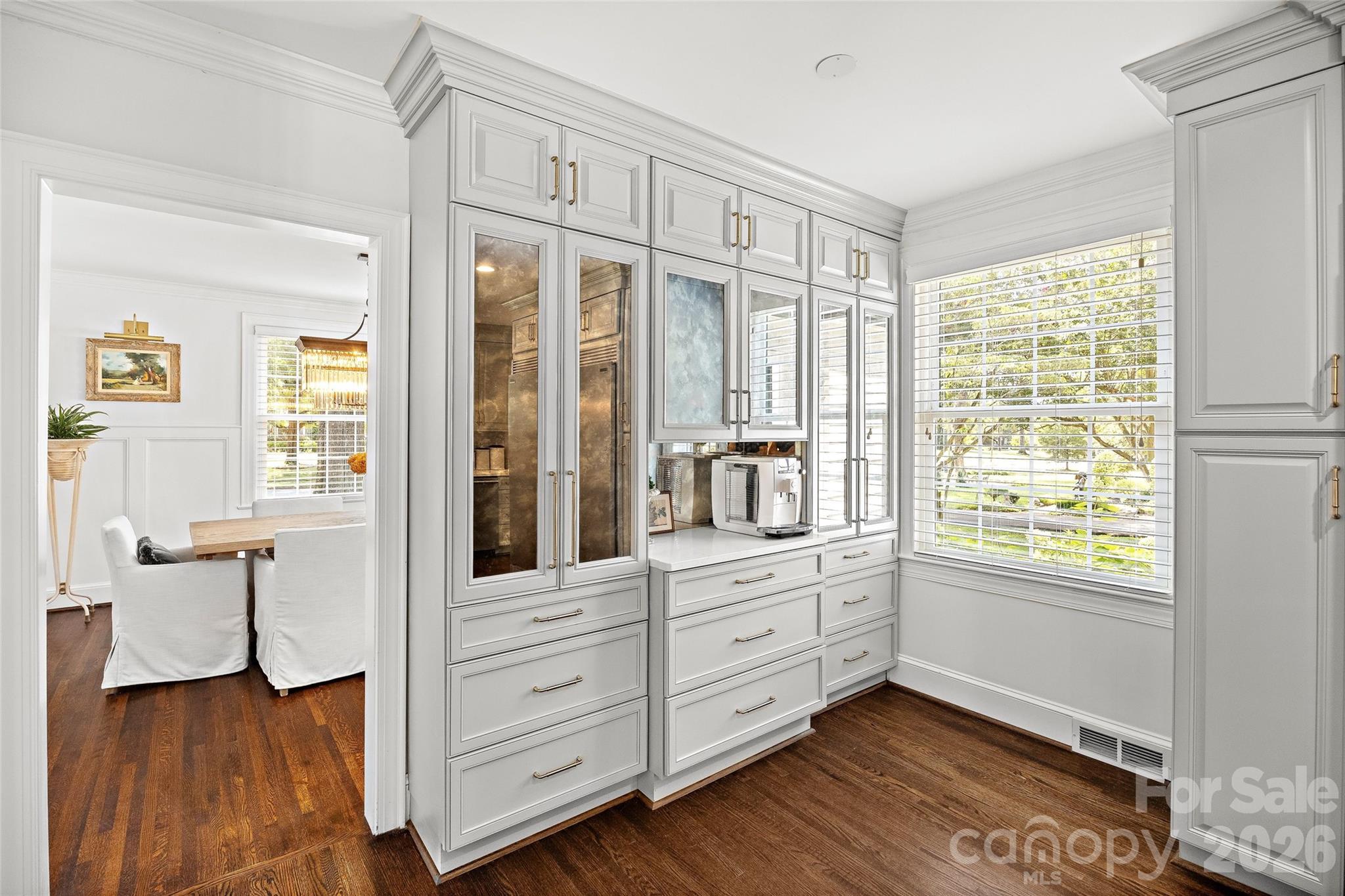 1838 S Wendover Road — Charlotte