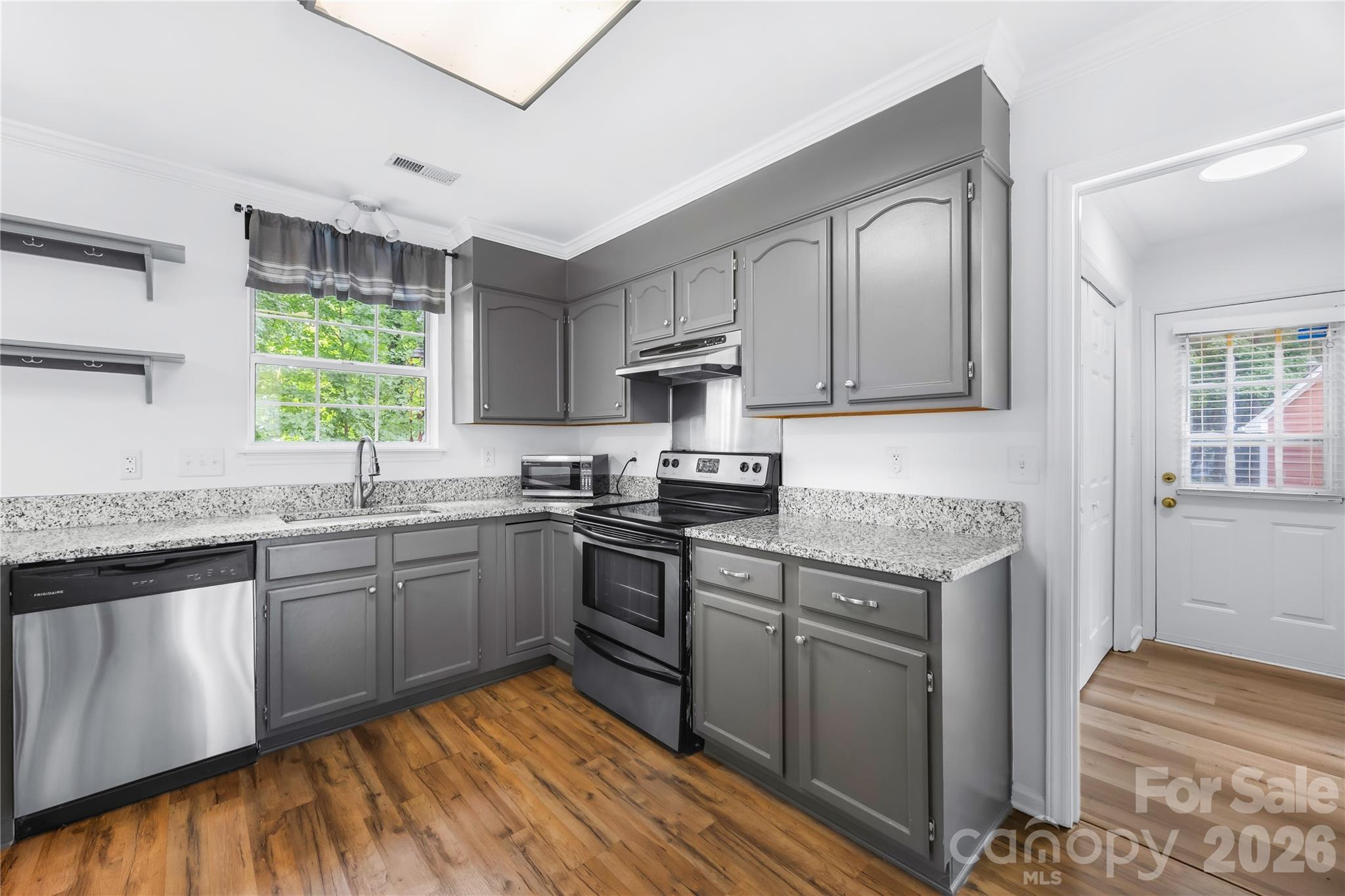 1112 Coachlight Circle — Charlotte