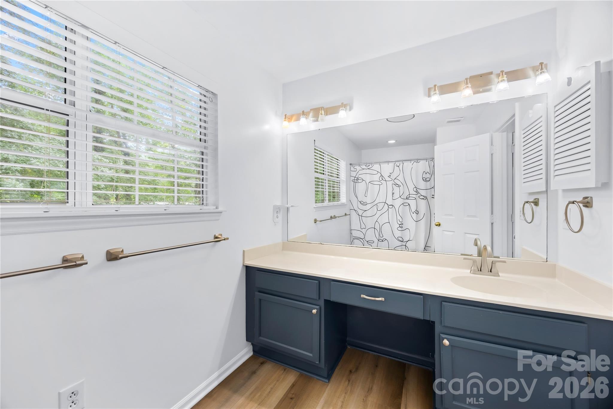1112 Coachlight Circle — Charlotte