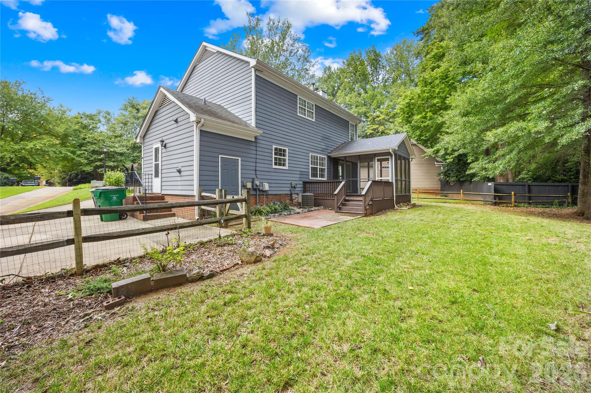 1112 Coachlight Circle — Charlotte