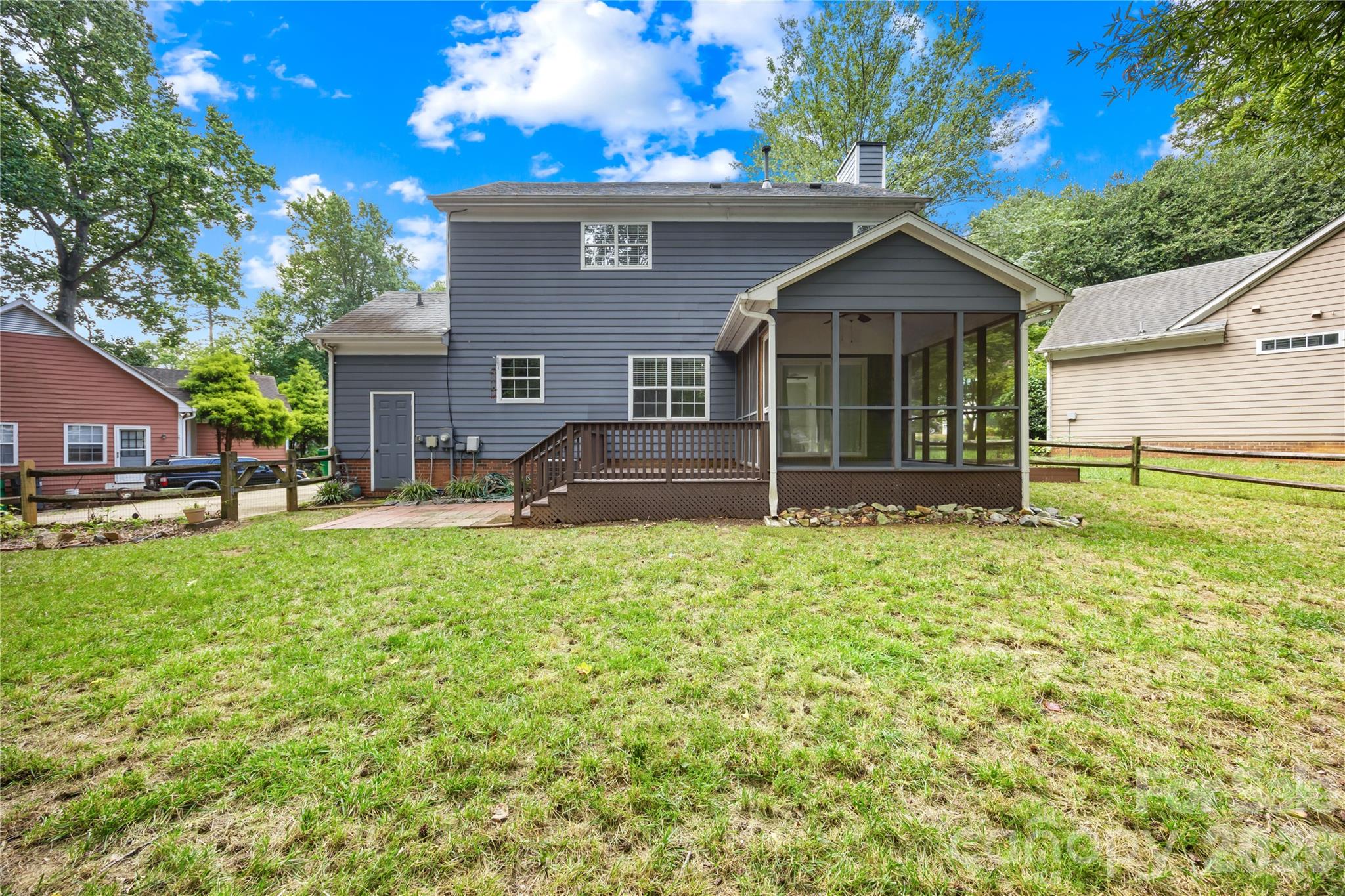 1112 Coachlight Circle — Charlotte
