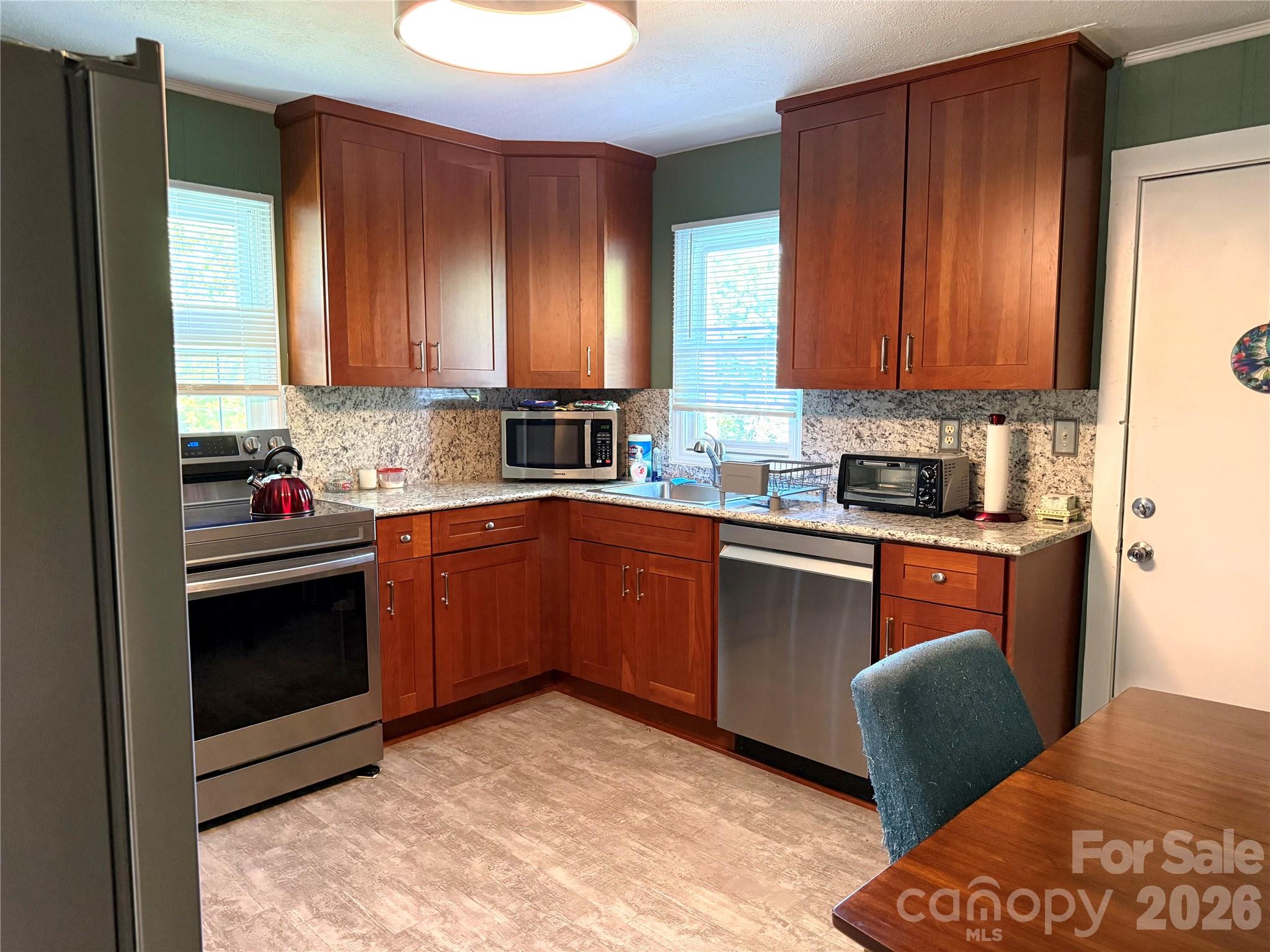 703 Stage Street NW — Lenoir