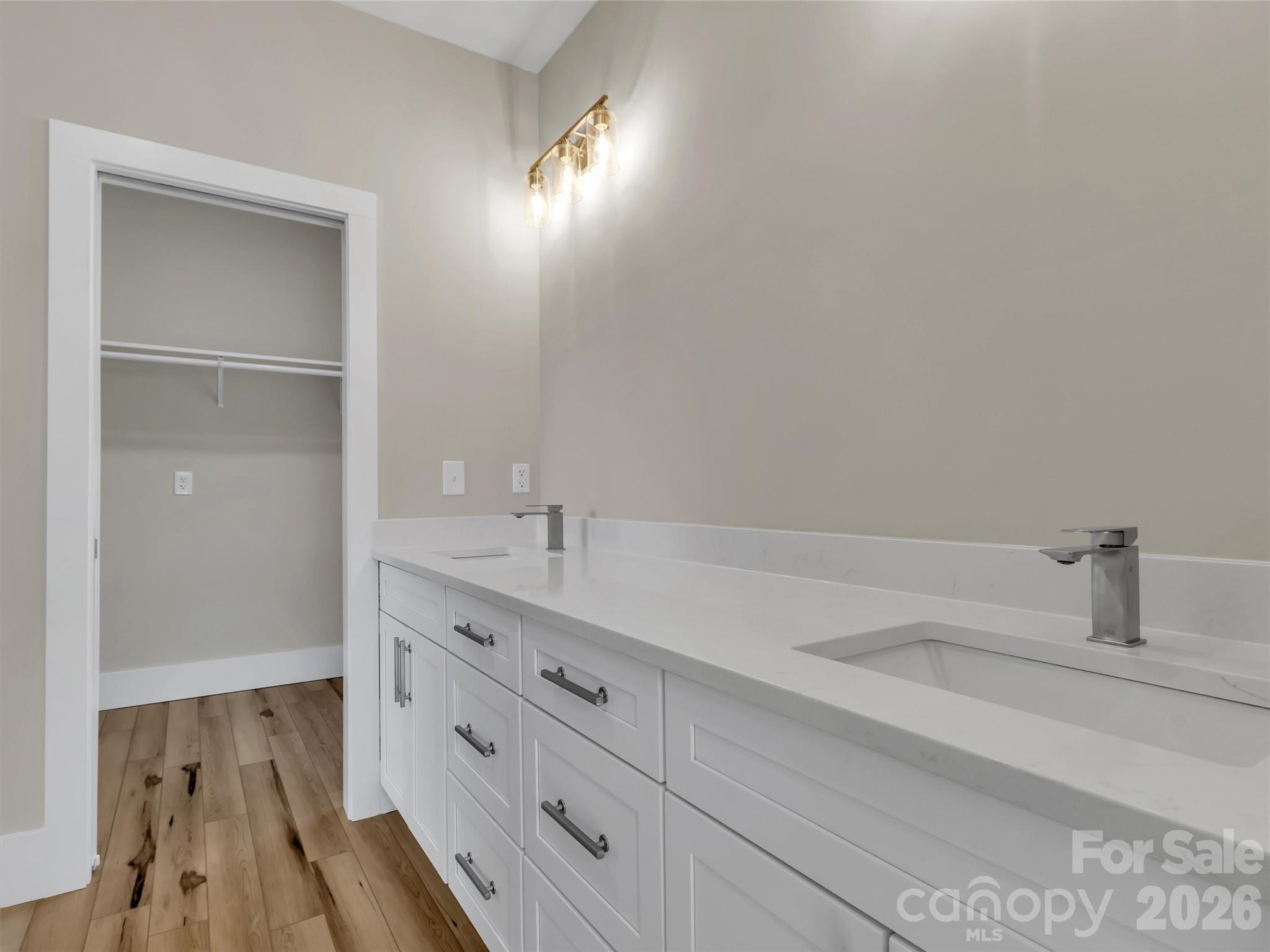 201 Kadire Drive — Waynesville