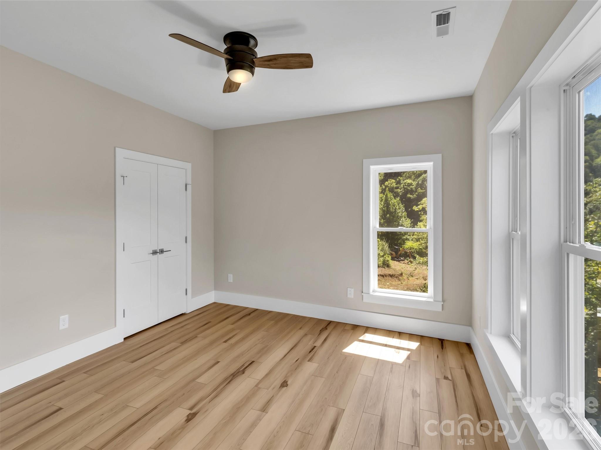 201 Kadire Drive — Waynesville