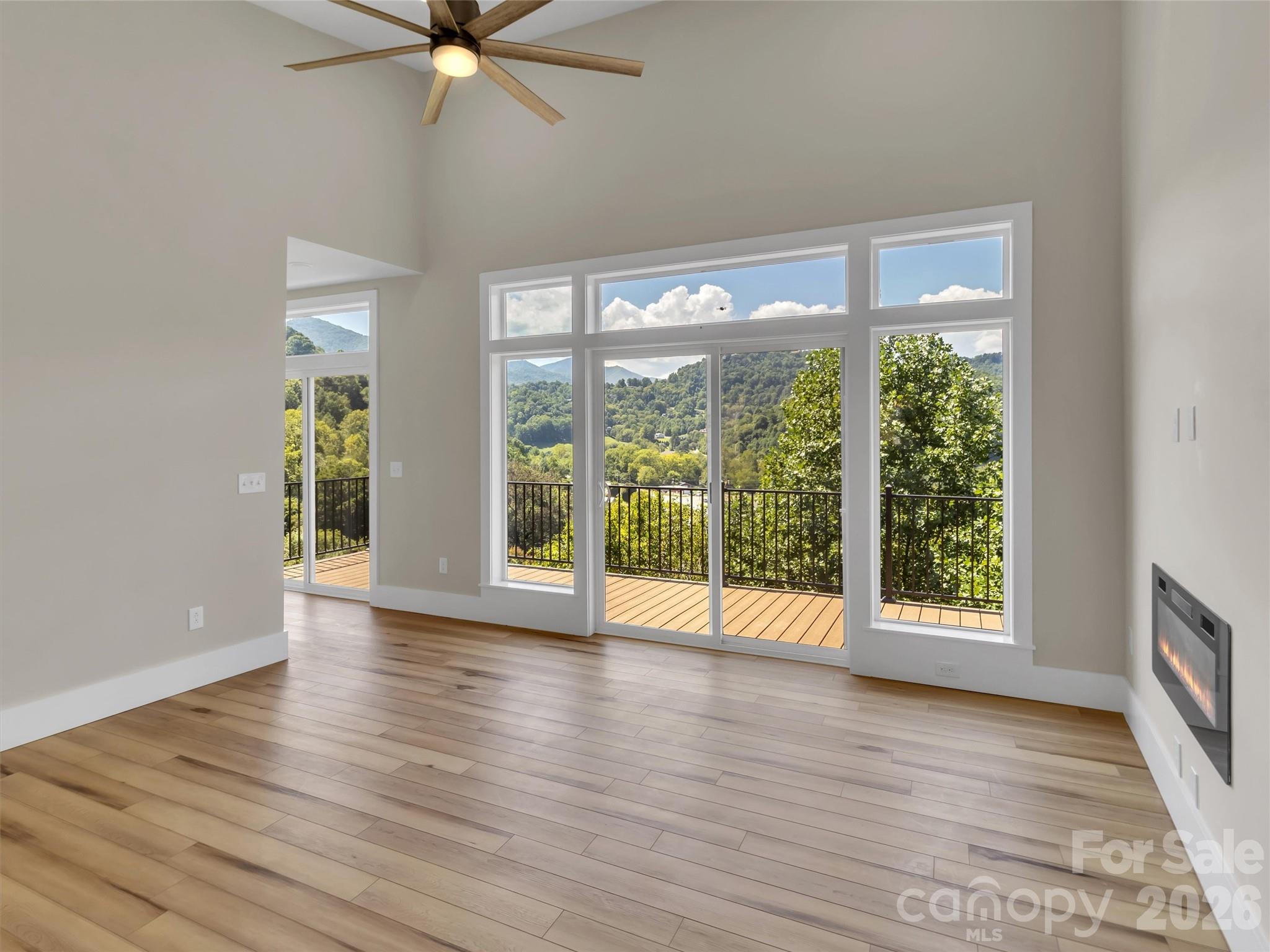 201 Kadire Drive — Waynesville