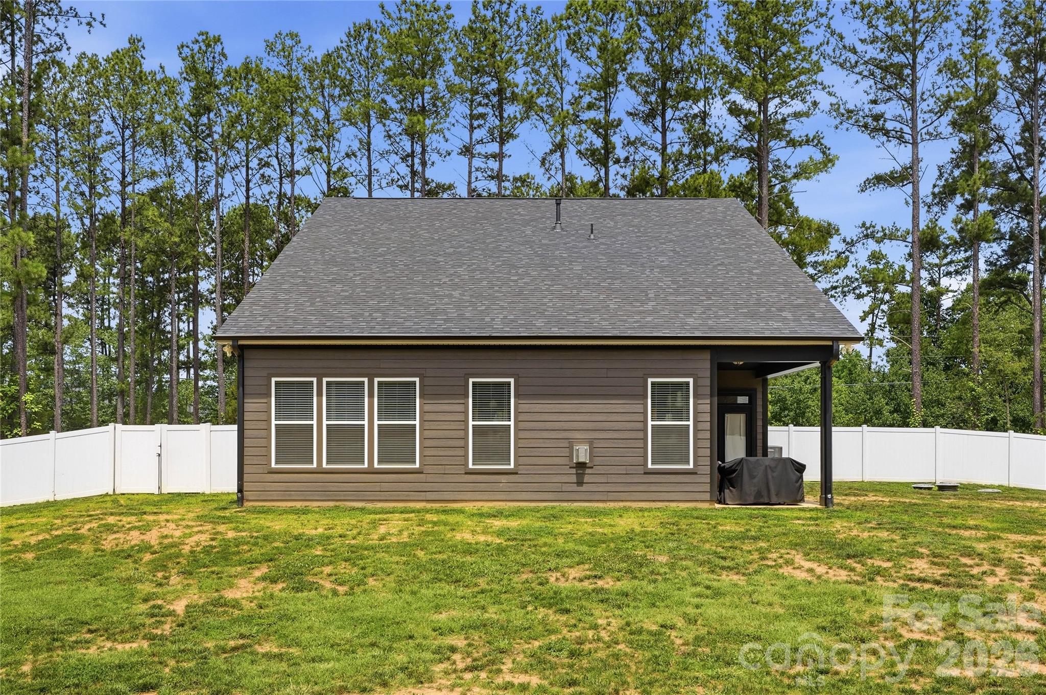 322 Shinnville Road — Mooresville
