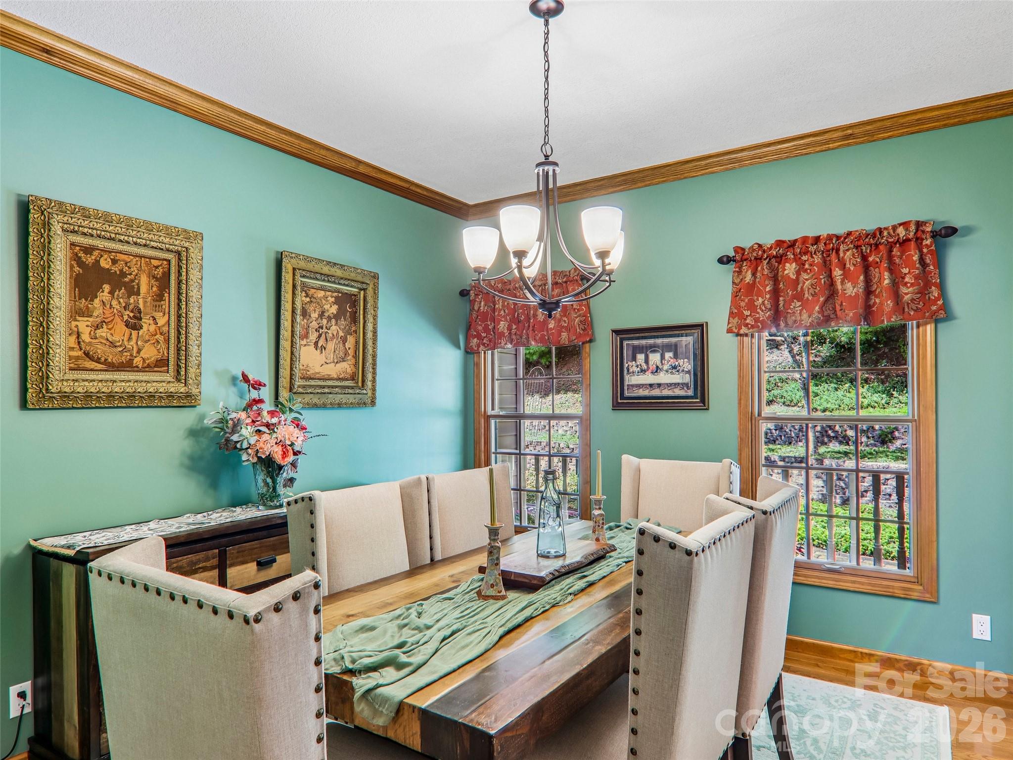 16 Hobe Crest — Hendersonville