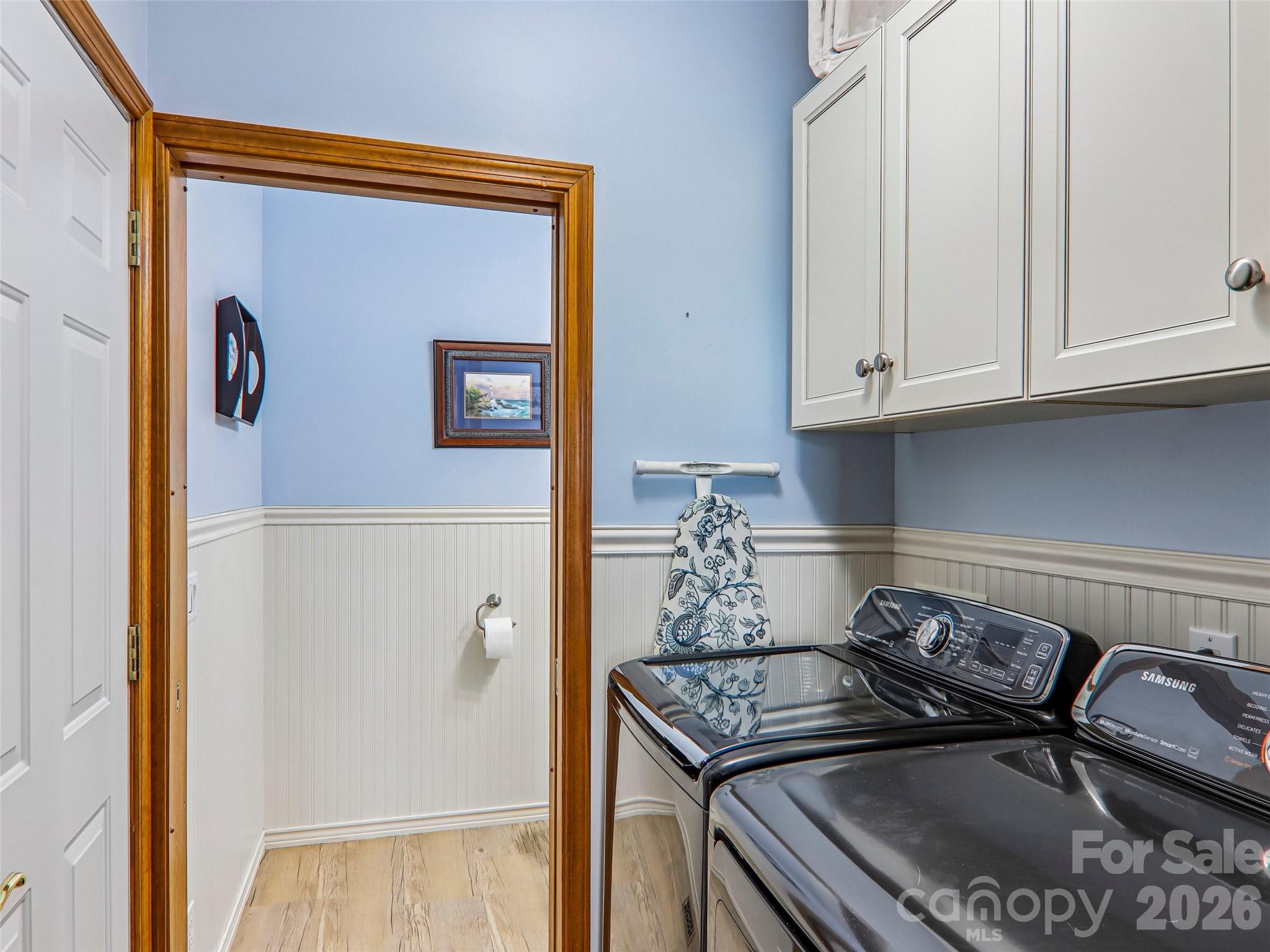 16 Hobe Crest — Hendersonville