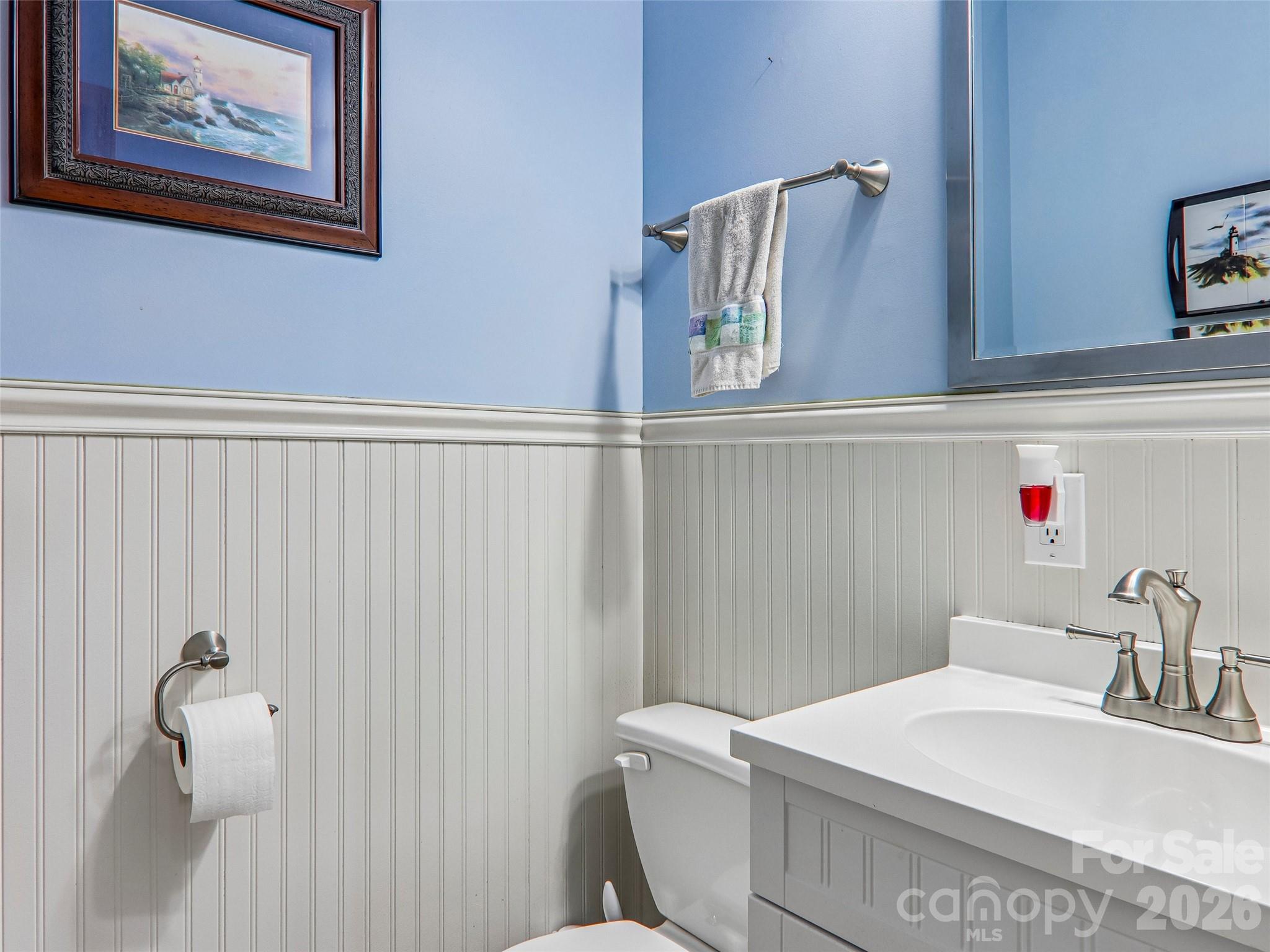 16 Hobe Crest — Hendersonville