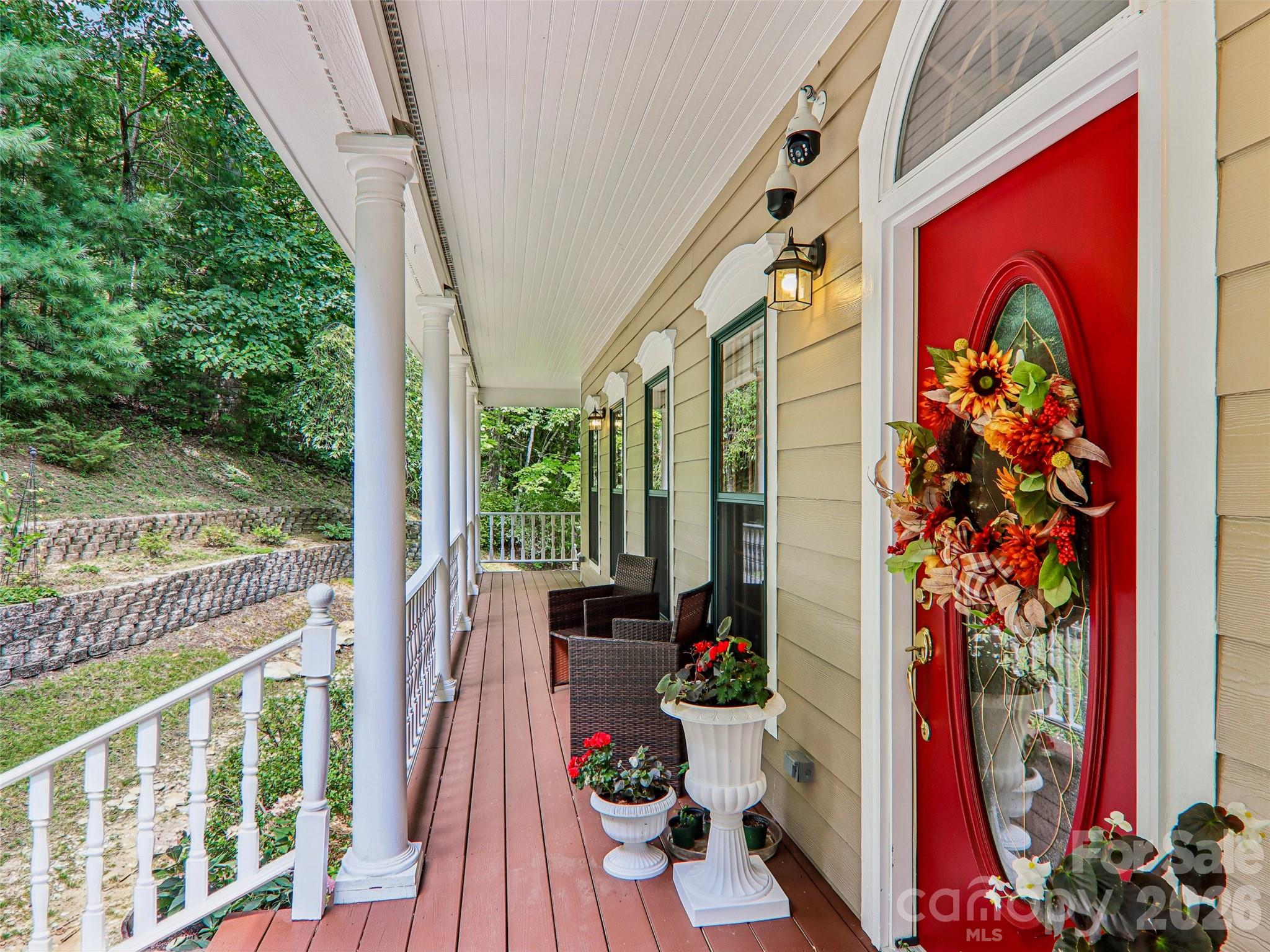 16 Hobe Crest — Hendersonville
