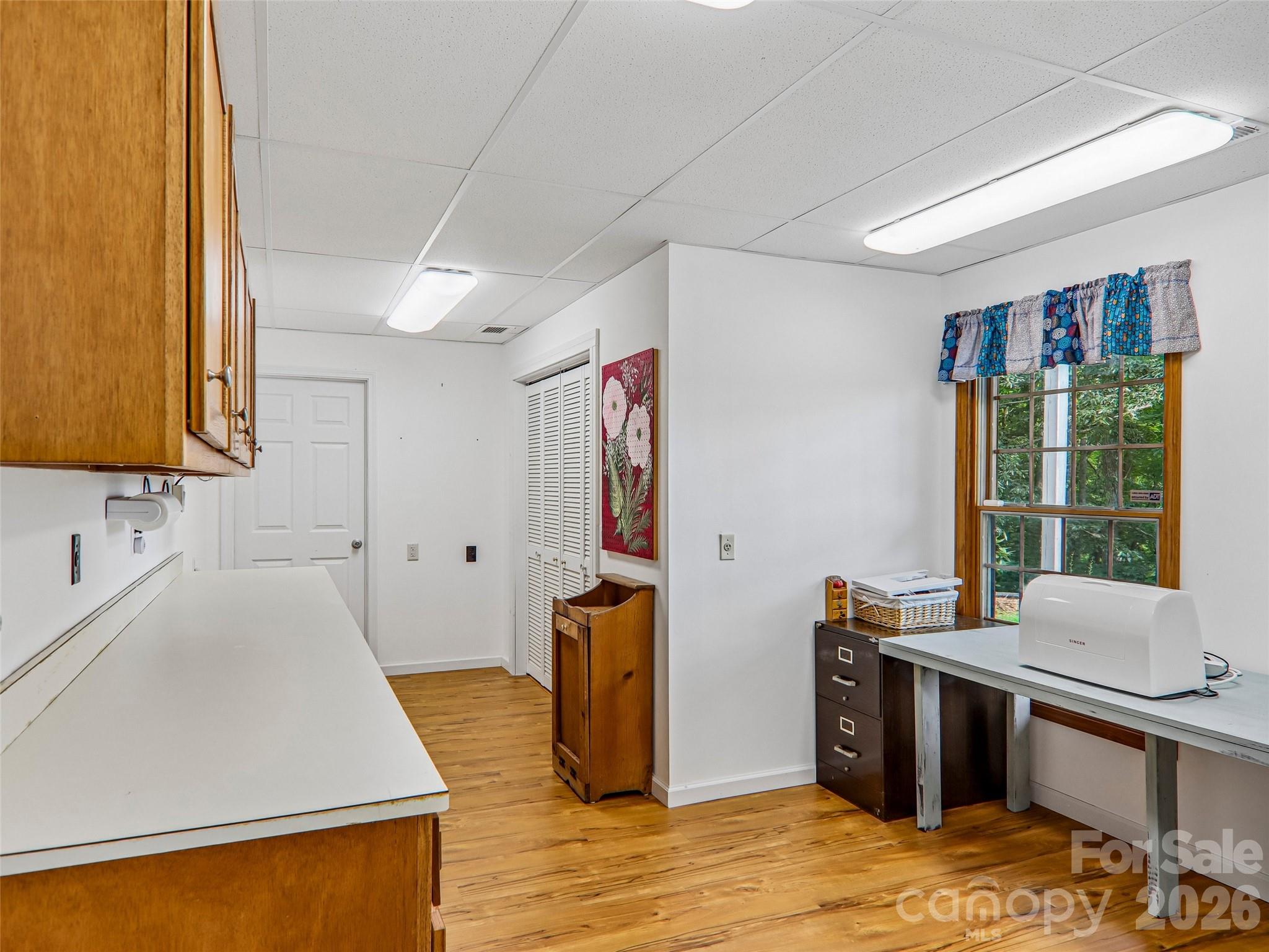16 Hobe Crest — Hendersonville