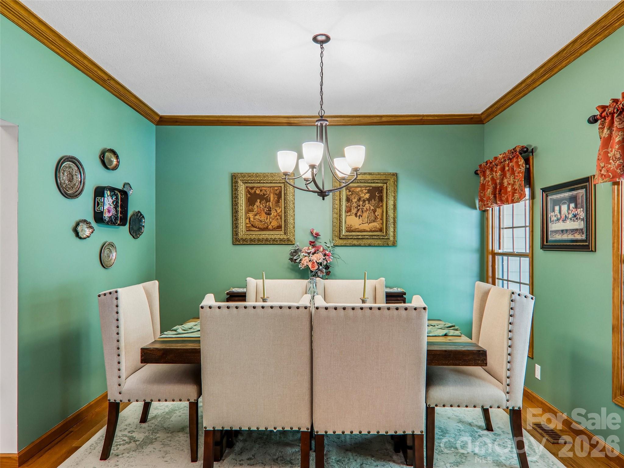 16 Hobe Crest — Hendersonville
