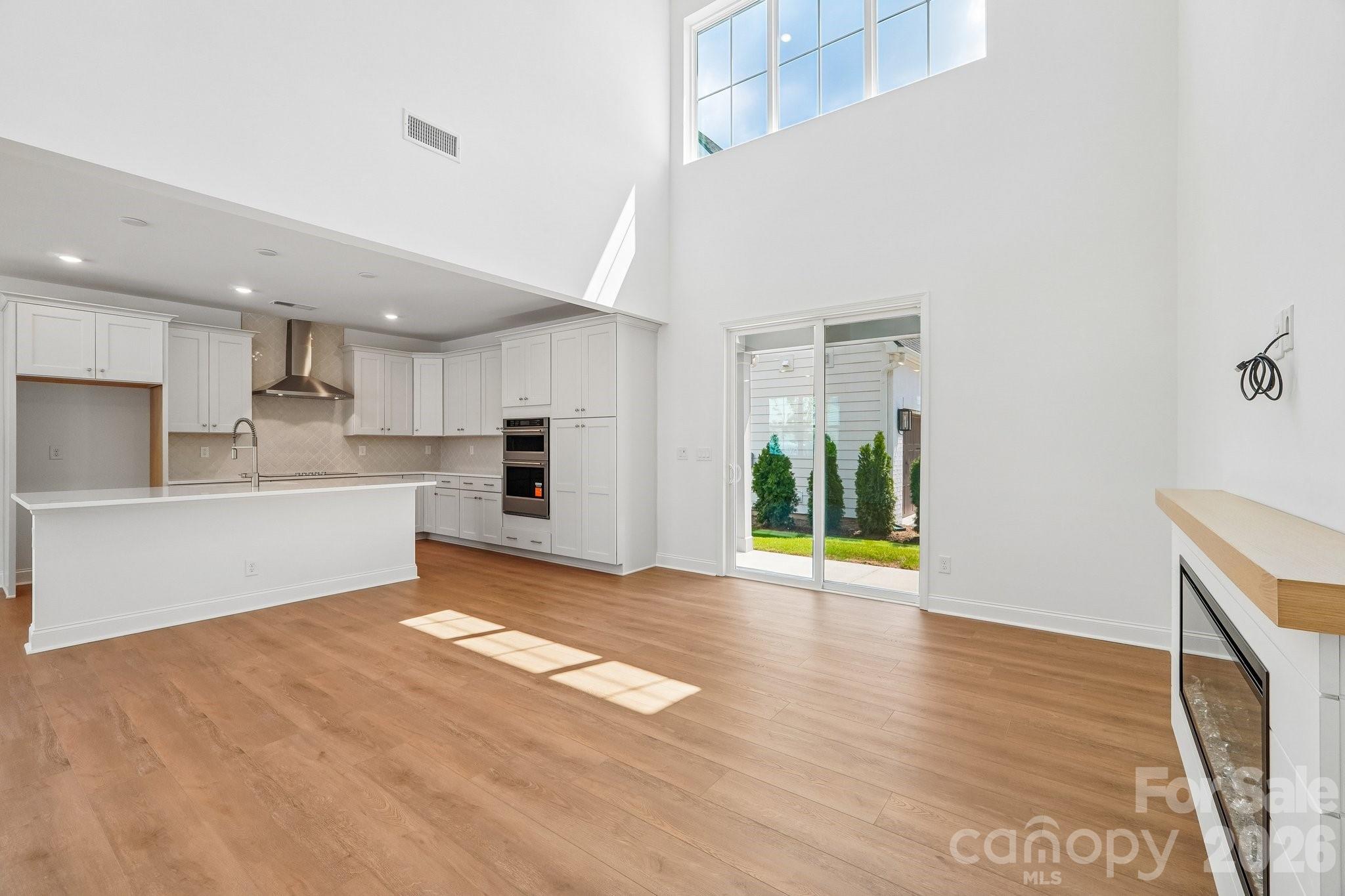 1009 Cobalt Drive — Tega Cay