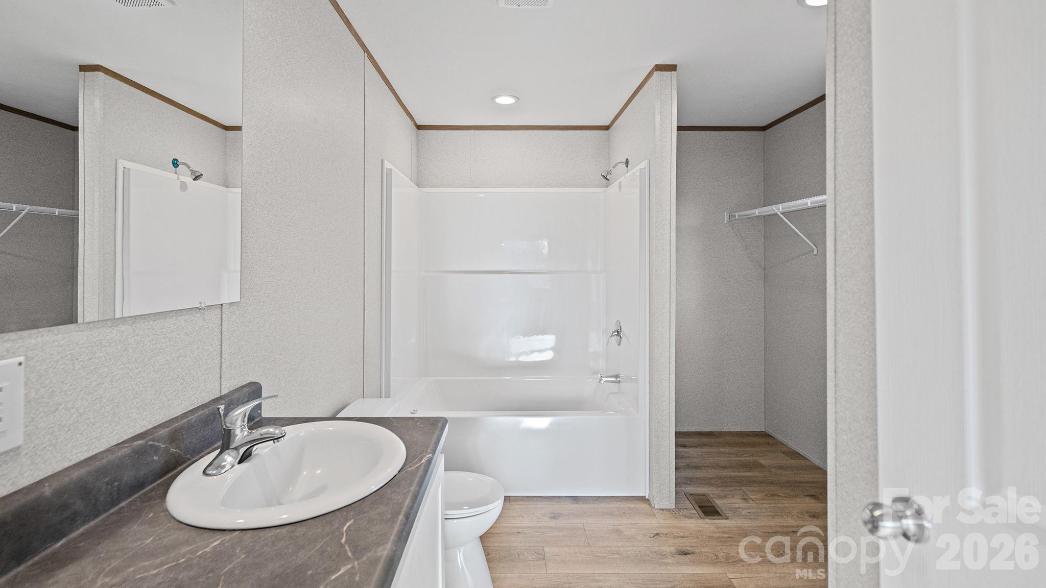 2201 Kingston Road — Kingstown