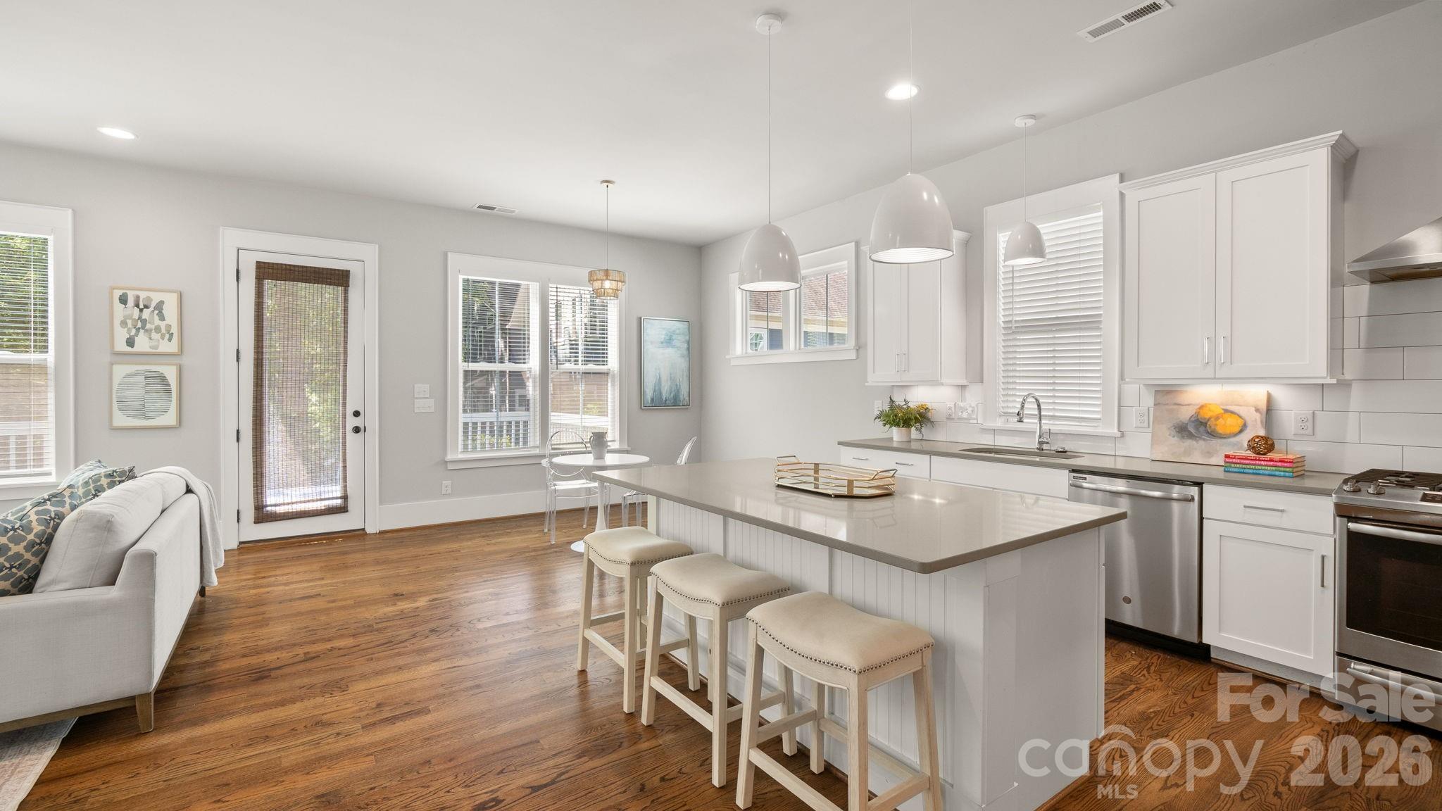 5218 Kelly Street — Charlotte