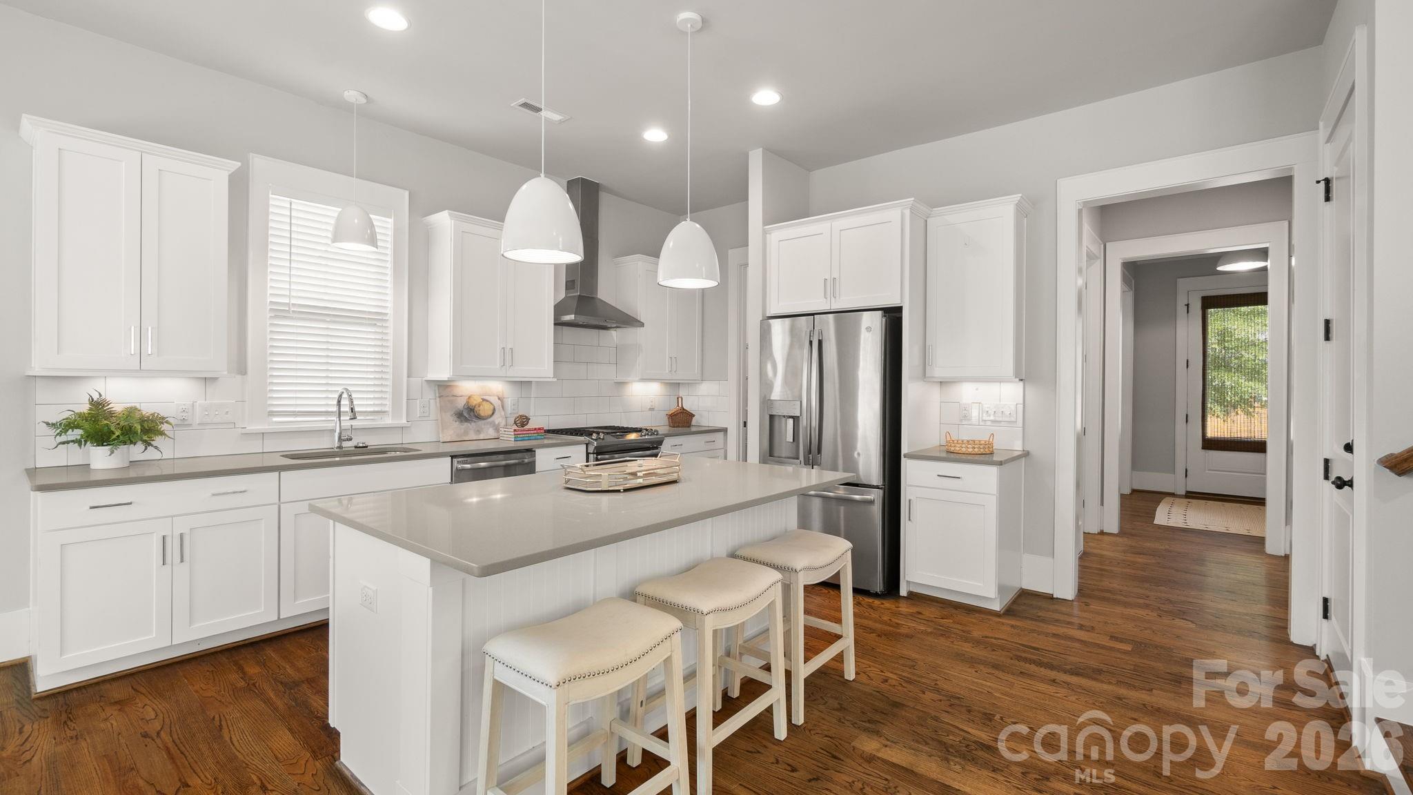 5218 Kelly Street — Charlotte