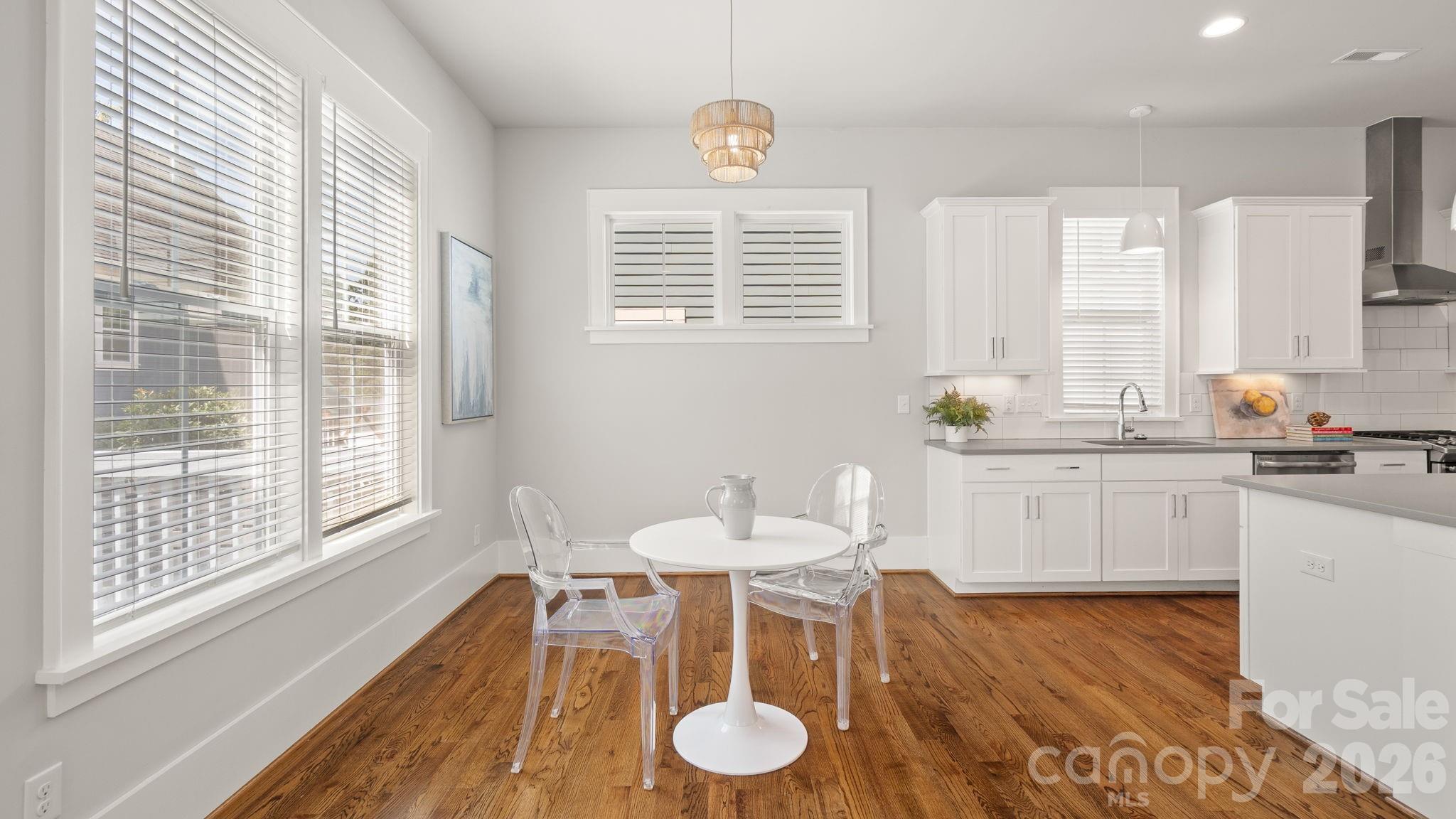 5218 Kelly Street — Charlotte