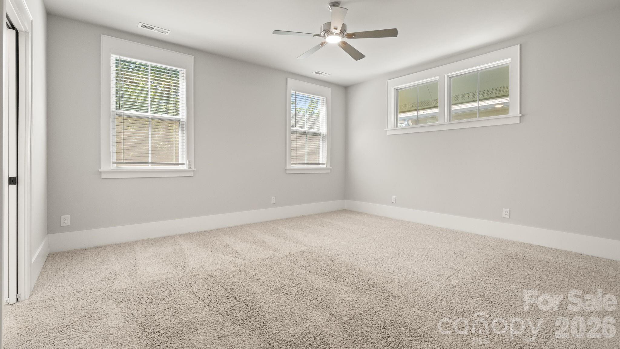 5218 Kelly Street — Charlotte