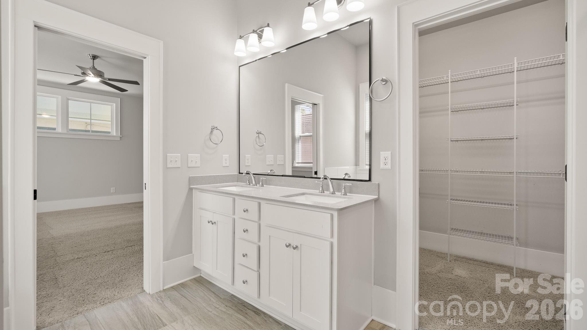 5218 Kelly Street — Charlotte