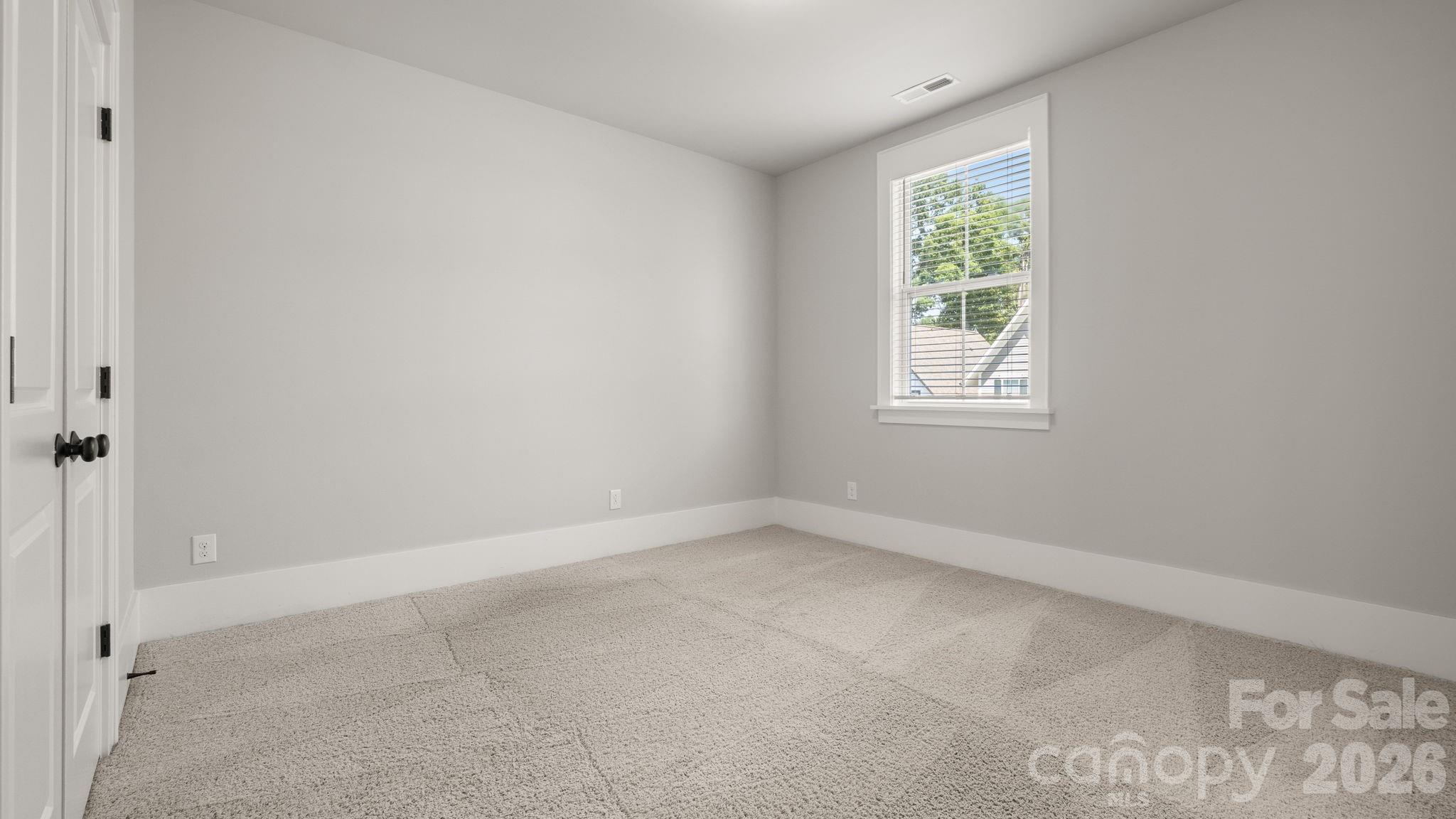 5218 Kelly Street — Charlotte