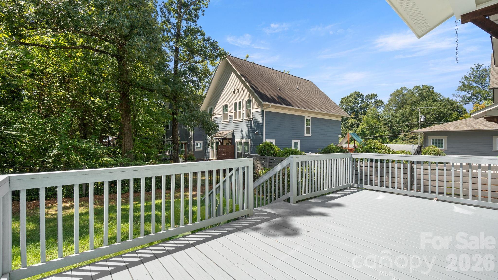 5218 Kelly Street — Charlotte