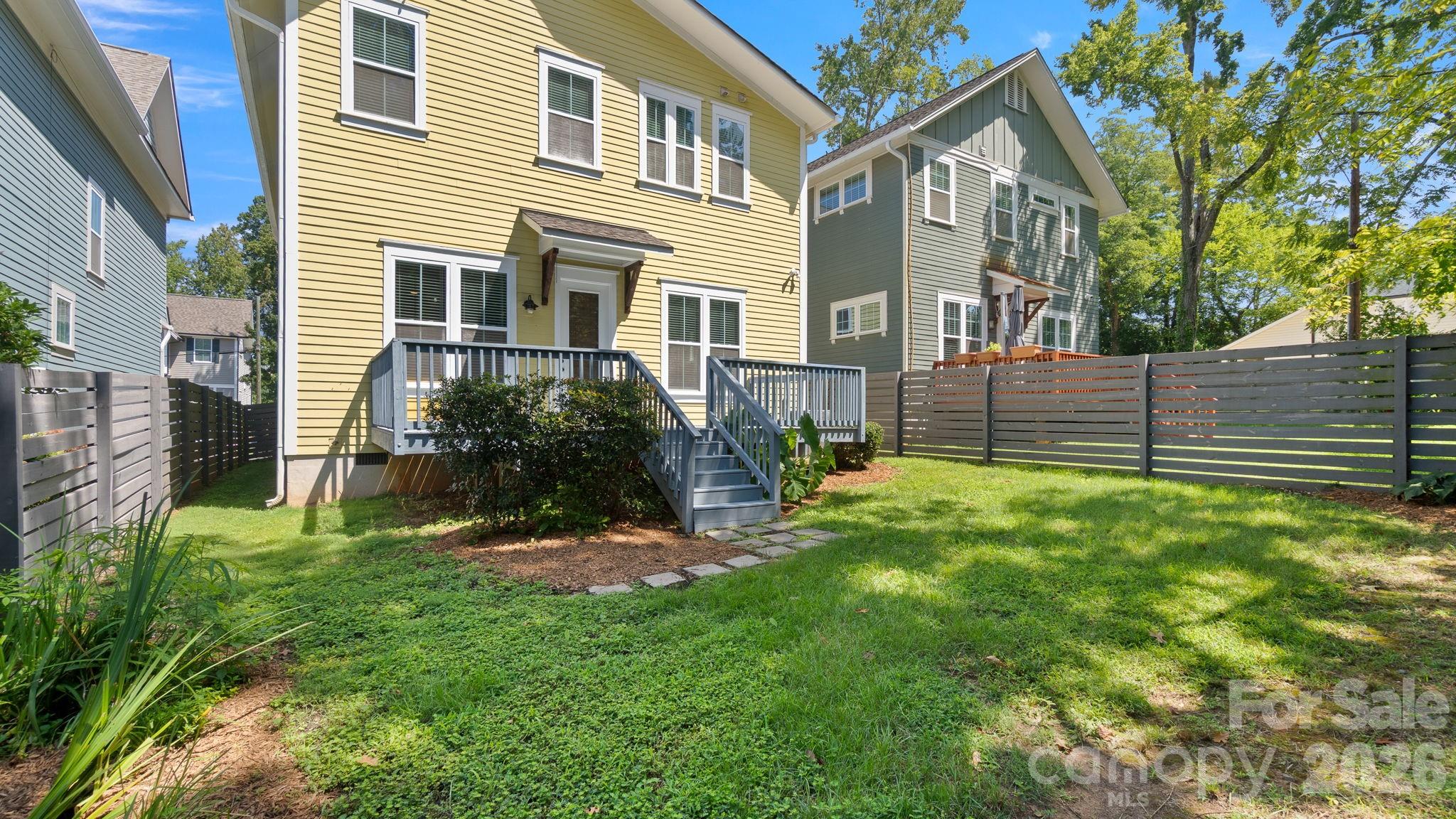 5218 Kelly Street — Charlotte