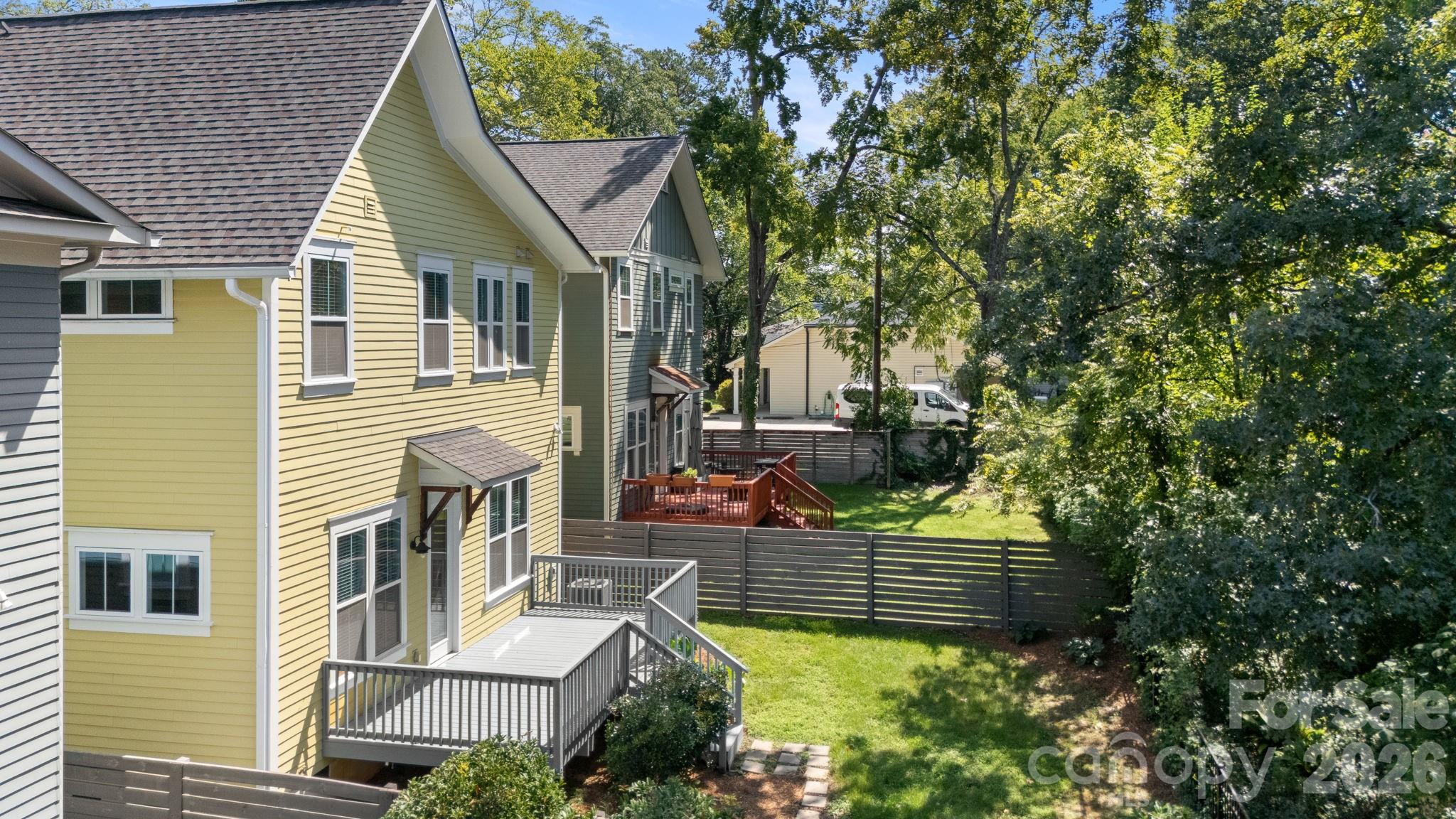 5218 Kelly Street — Charlotte