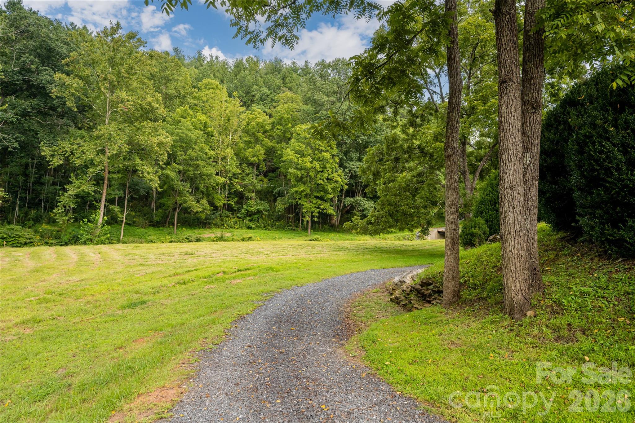 947 Hwy 226 Highway N — Bakersville