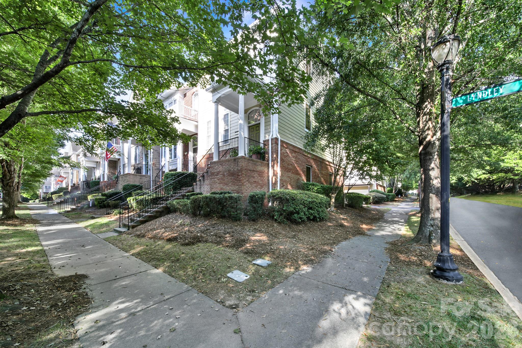 927 Lyndley Drive — Fort Mill