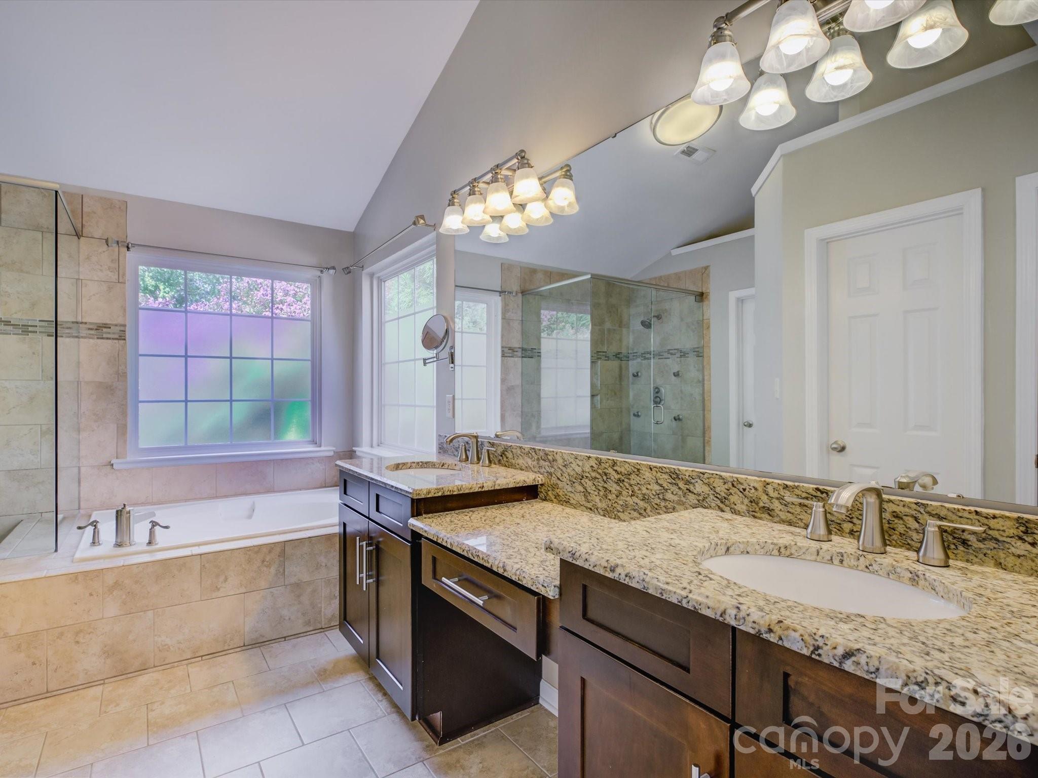 605 Queenswater Lane — Waxhaw