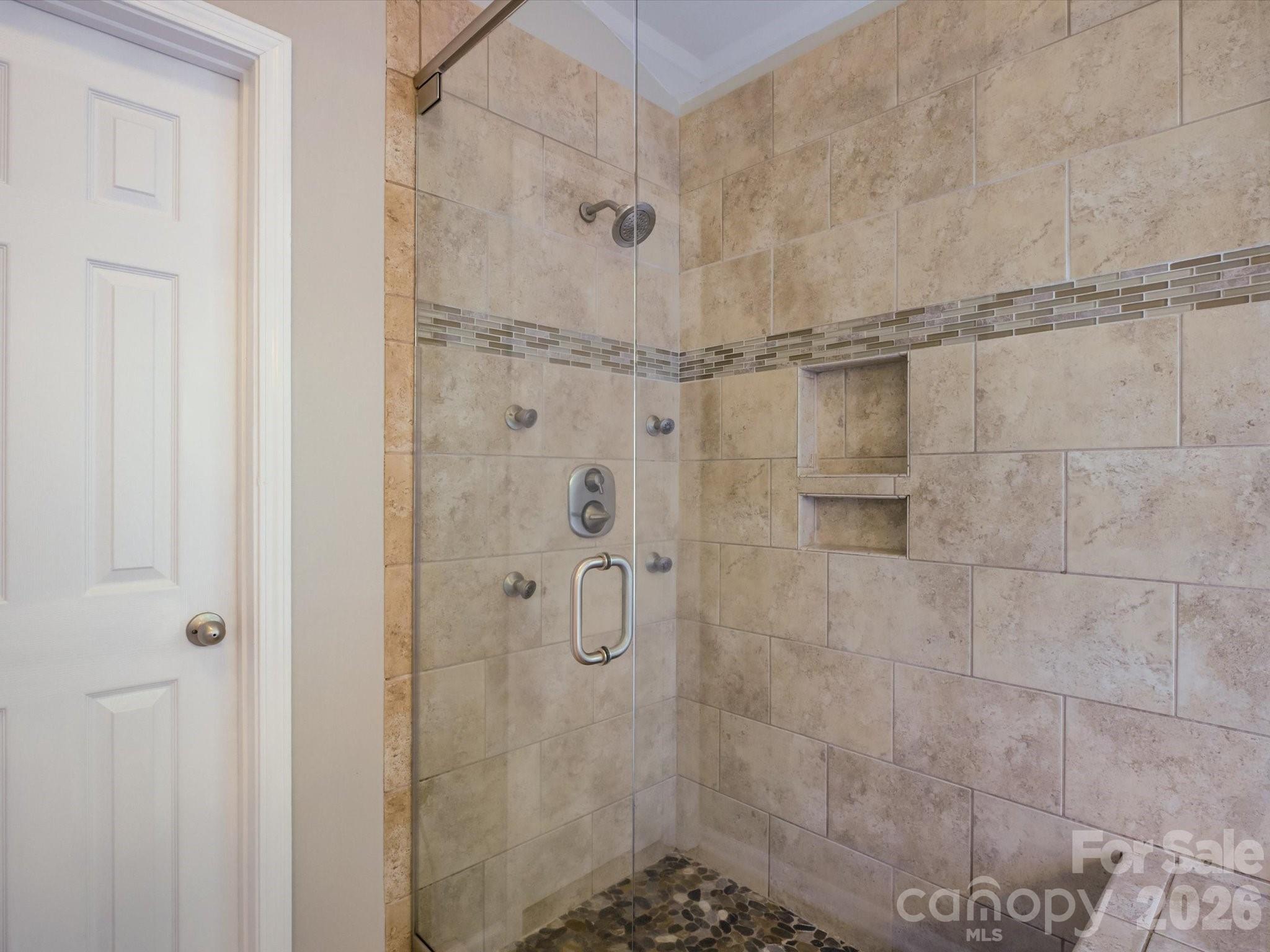 605 Queenswater Lane — Waxhaw