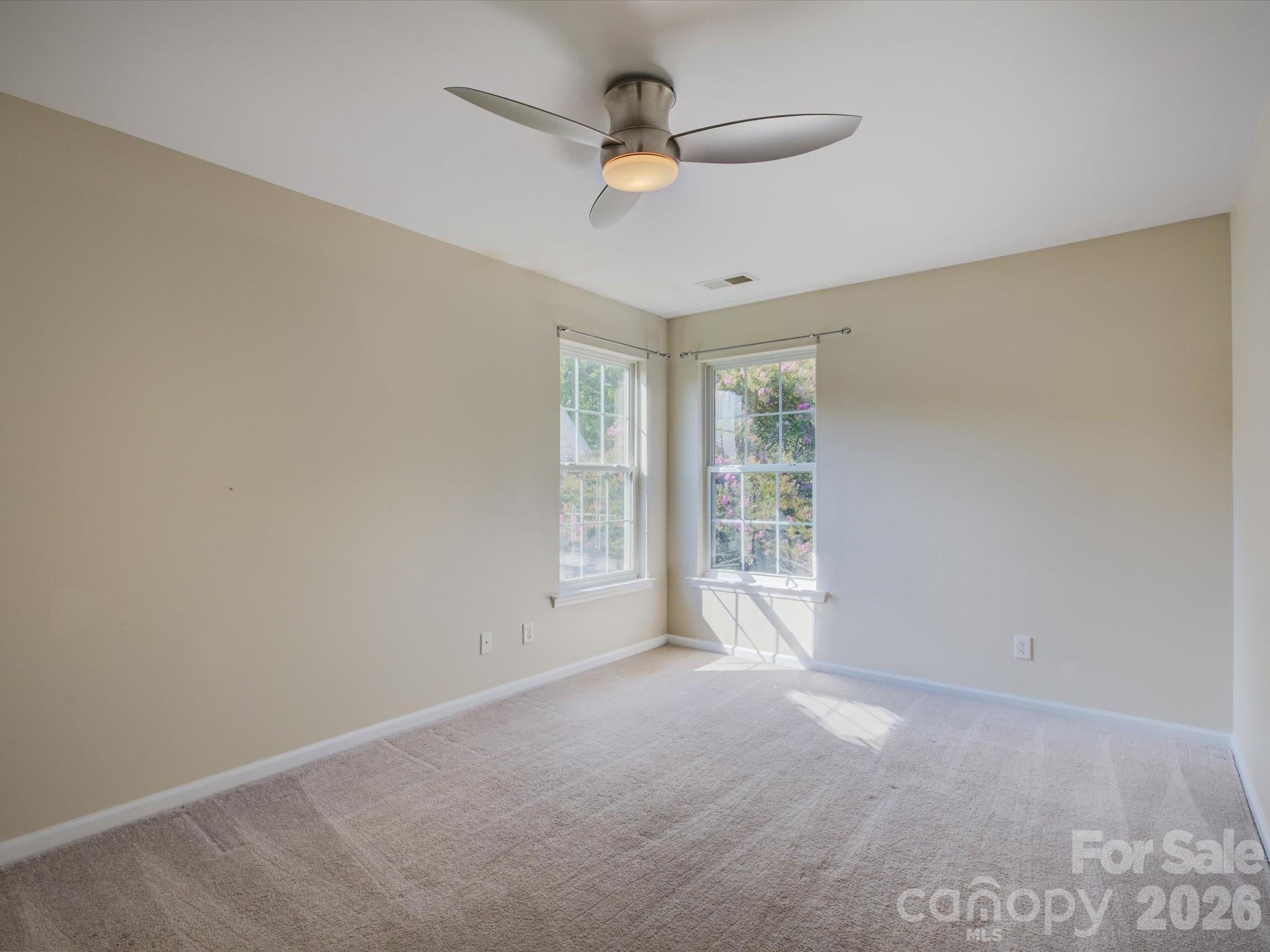 605 Queenswater Lane — Waxhaw